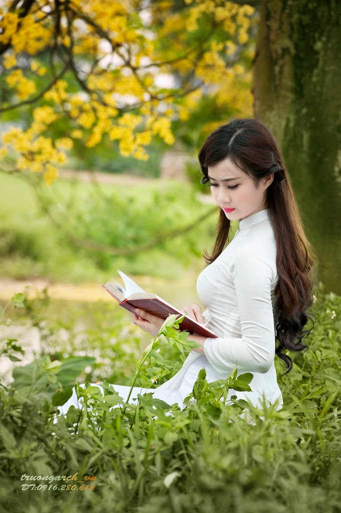 The road, between the pain The pain is just enough to miss each other, smile | Like ca