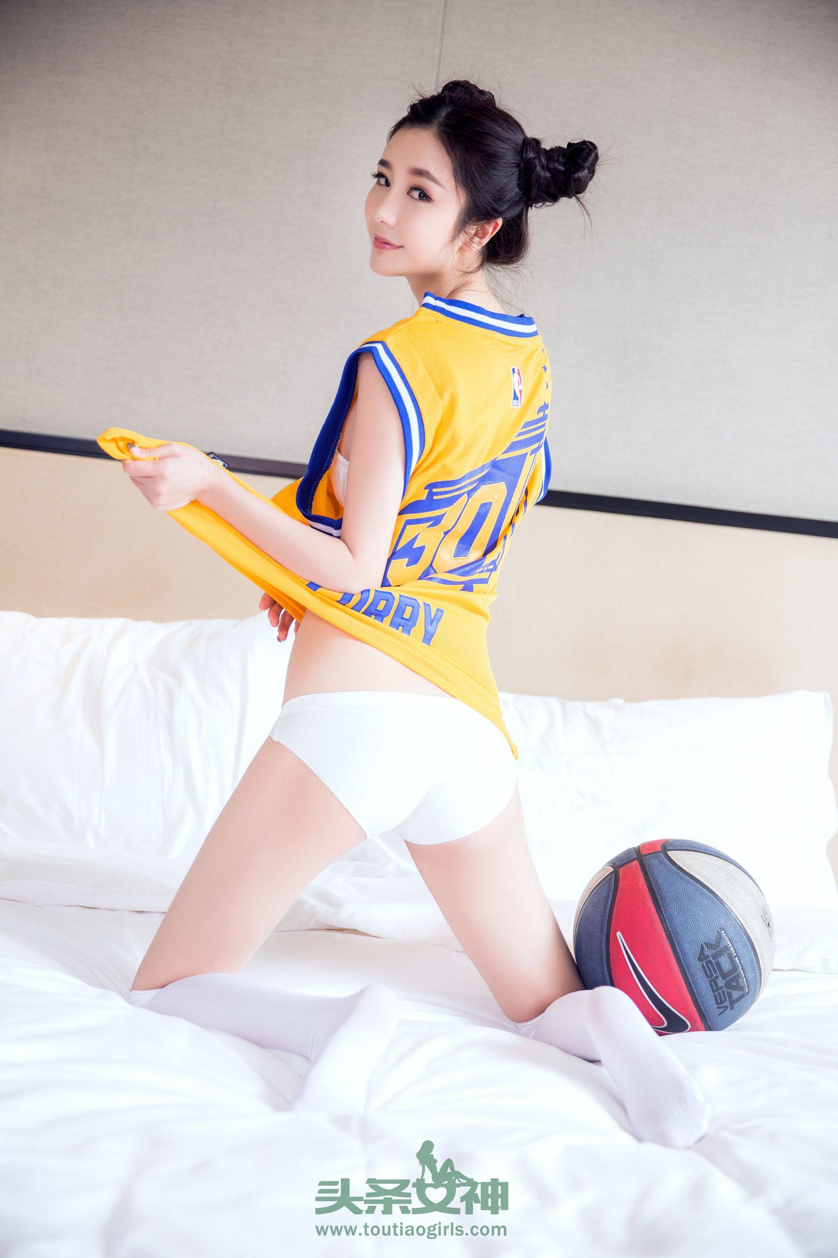 Su Liang/Xiaoyu's Beautiful Meng God Library Commander Headline Goddess