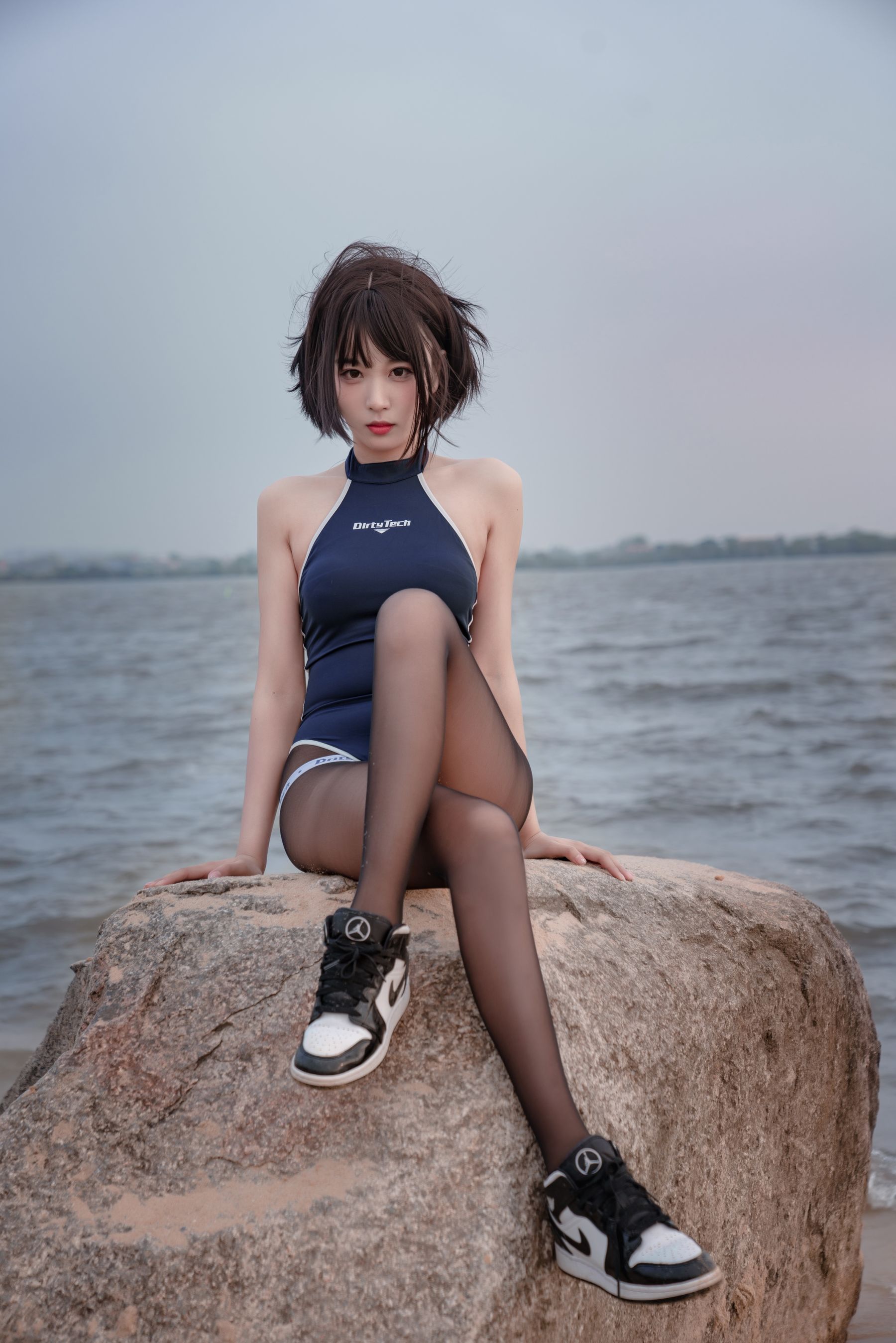 Welfare COS Sister Xuan Xiao Xue -Beach Swimming