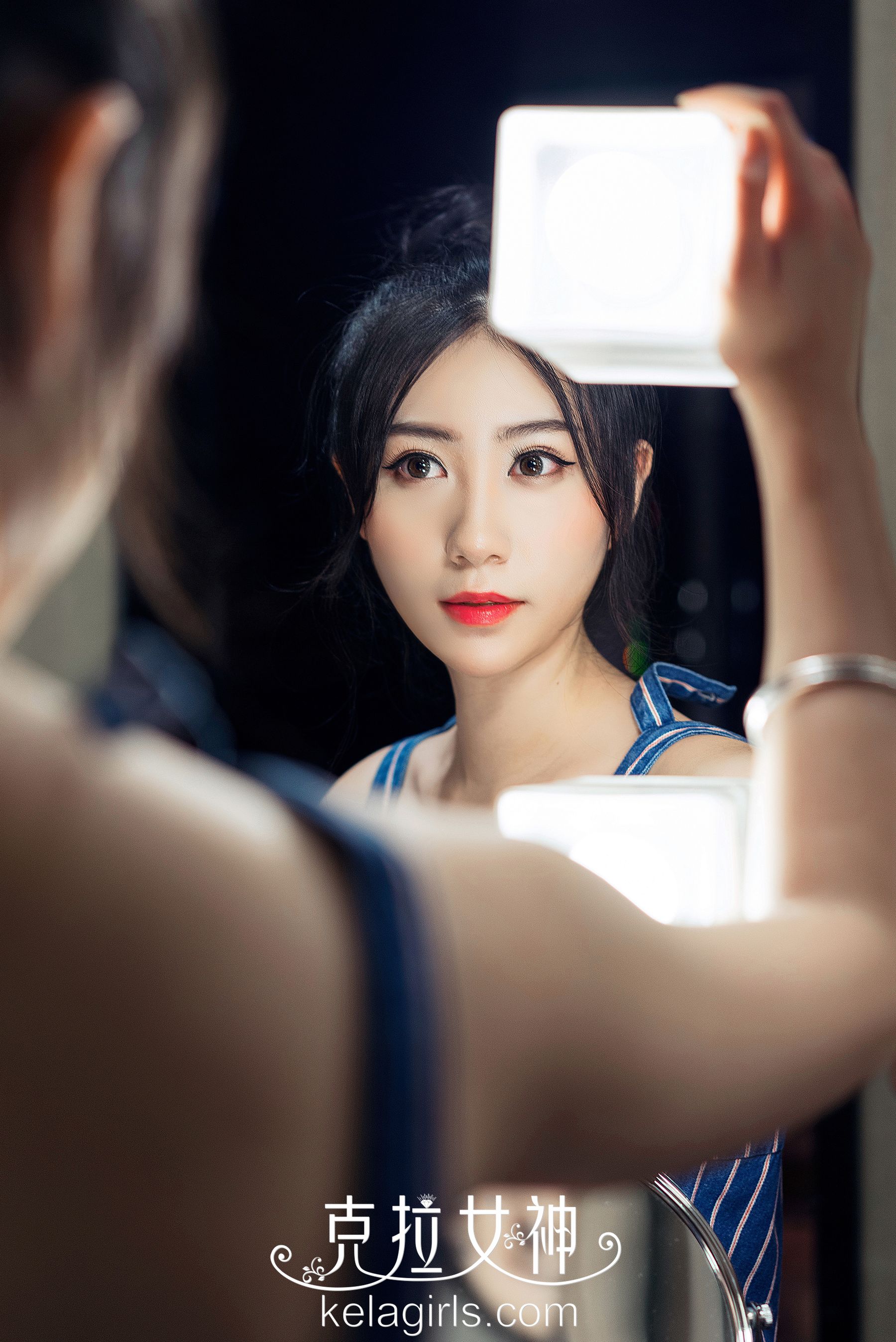 Kobayashi Golden House Tibetan Beauty Like Jade Crane Goddess