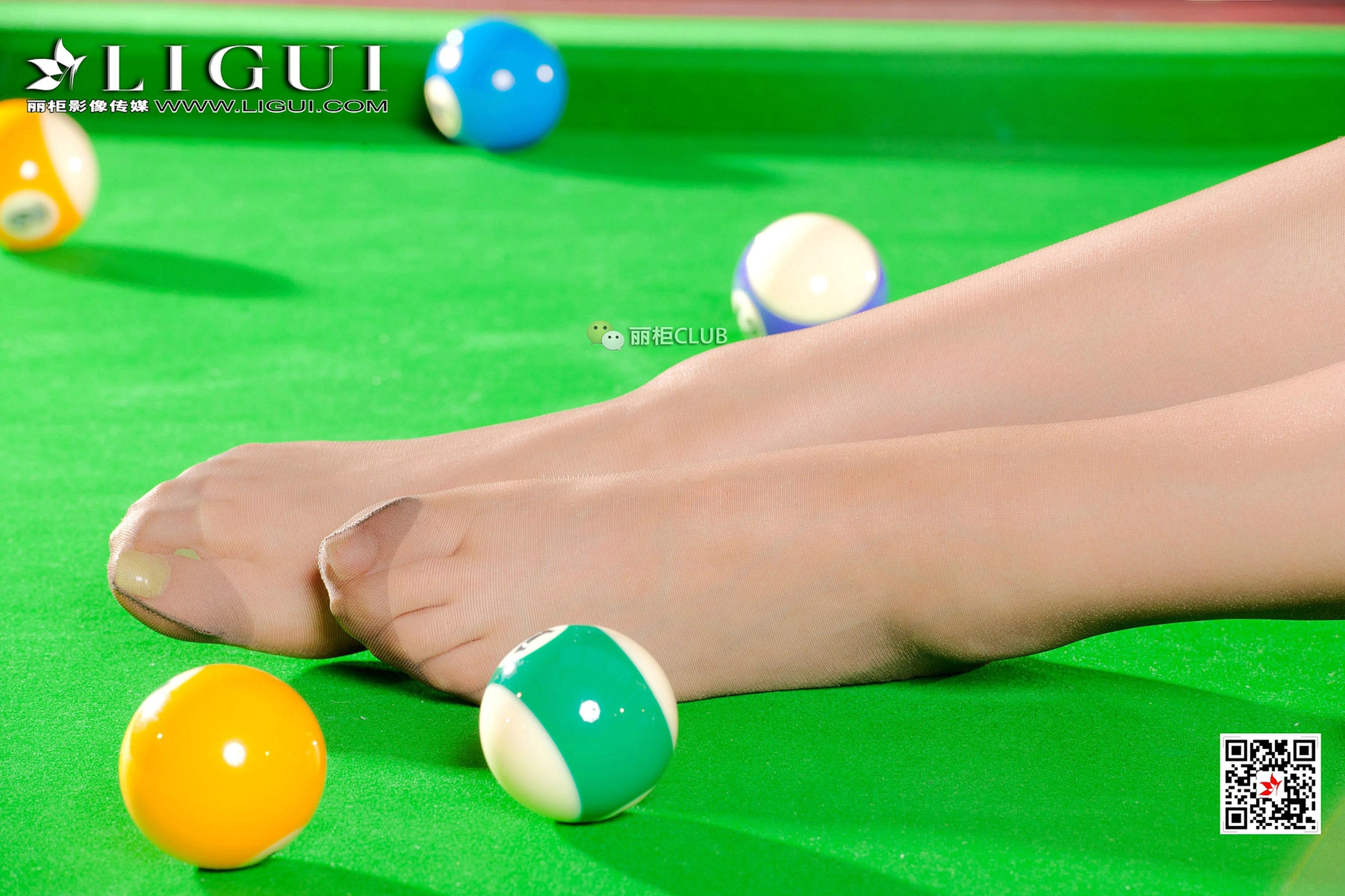 Model Linkia Leopard Tableball Girl Li Cabinel LIGUI