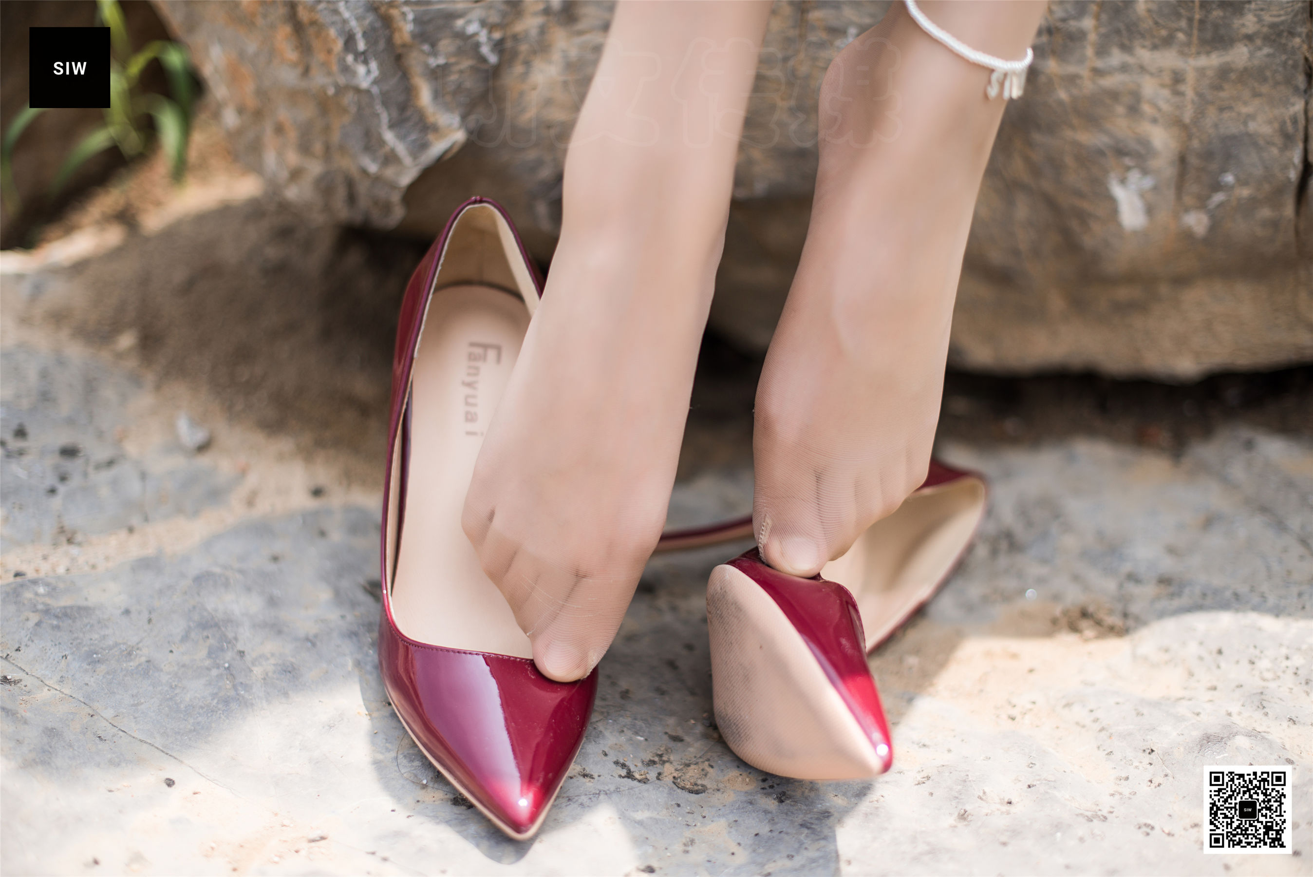 Siwen Media SIW Wen Jing Shi on the beauty