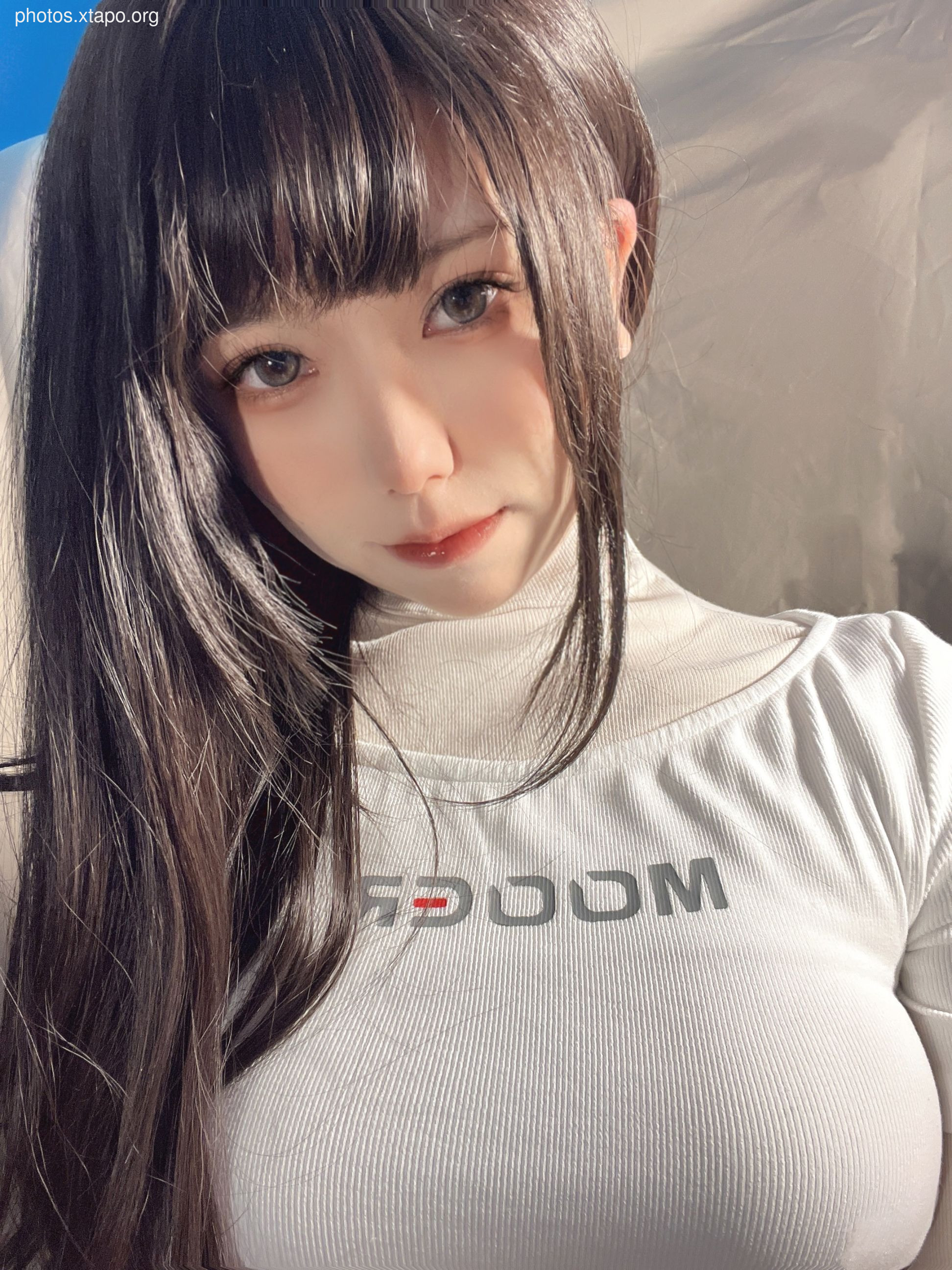 Yi South South -Guitar Sister (June 30 Member Resources)