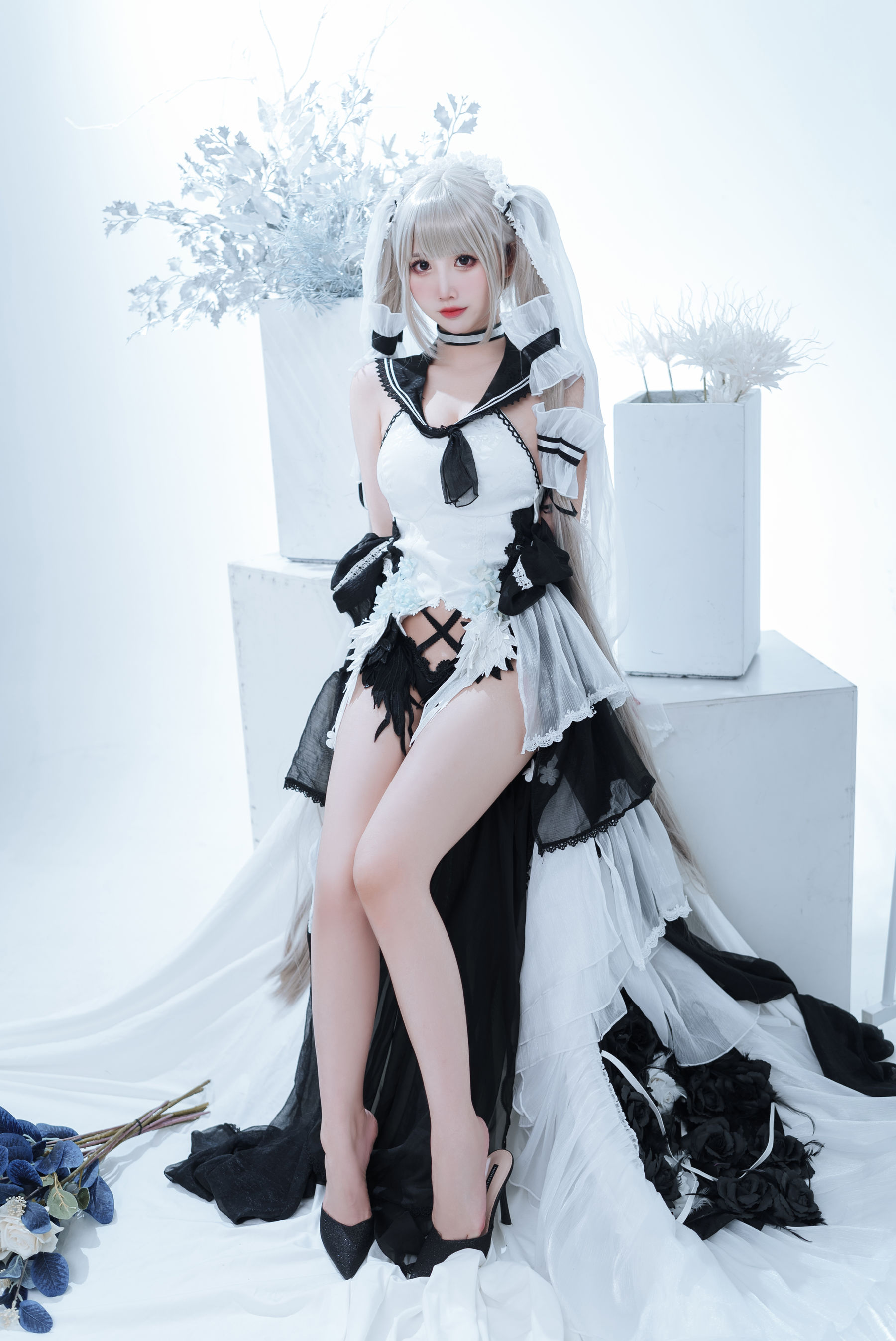 [Cosplay] Coser Dough Cake Fairy Terrible Wedding Dress