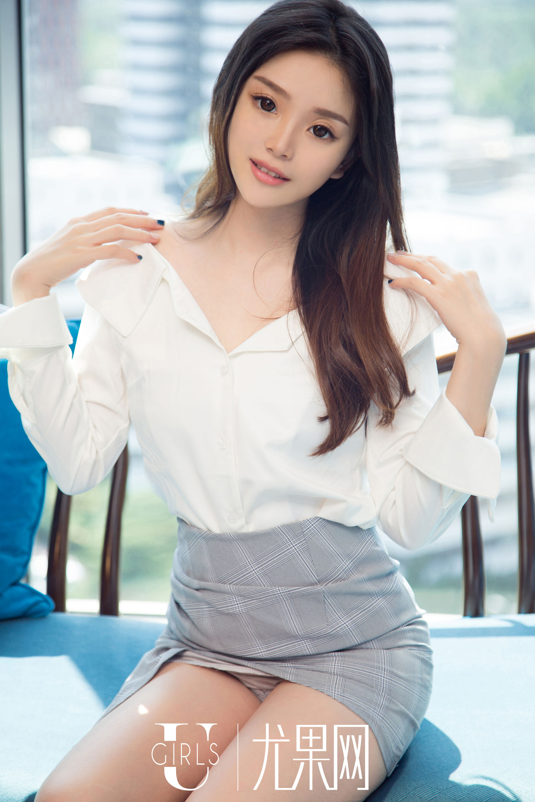 Model MINA Modern Poetry of Romantic theme Youguo Ugirls U375