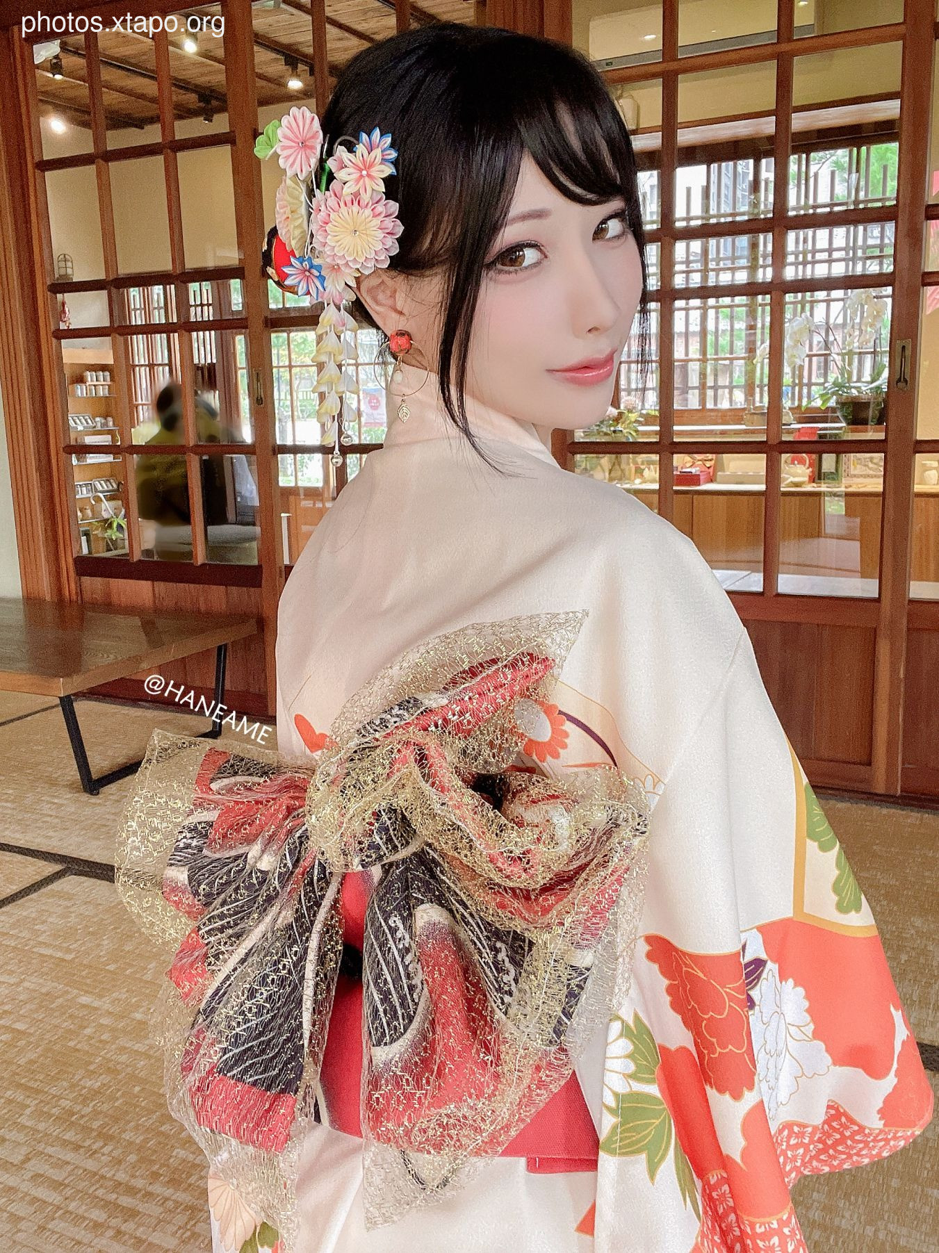 HaneAme 雨波 — Flower Print Kimono Girl