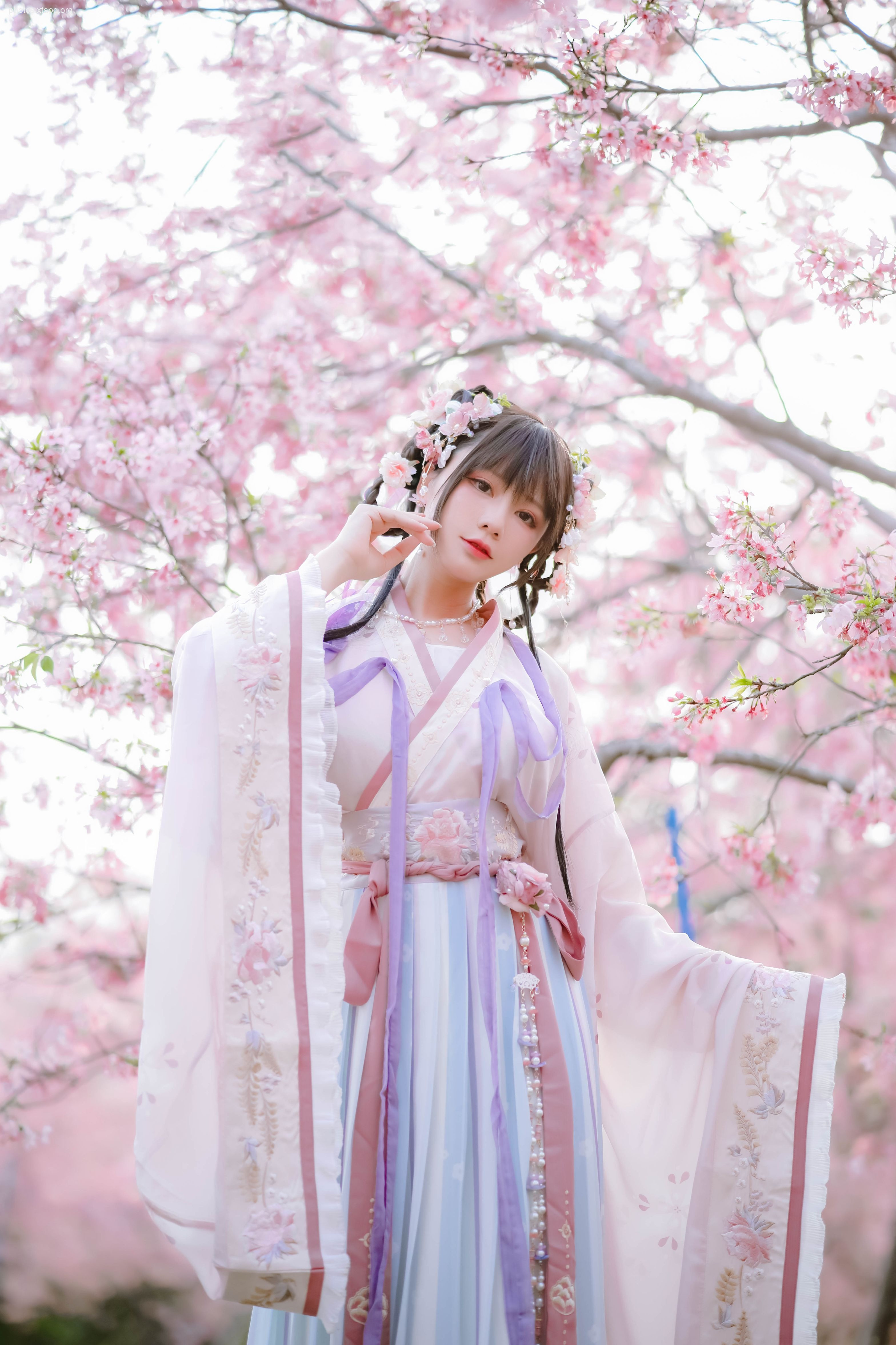 Nyako - Sakura Hanfu Flower God Prayers 52P-219MB