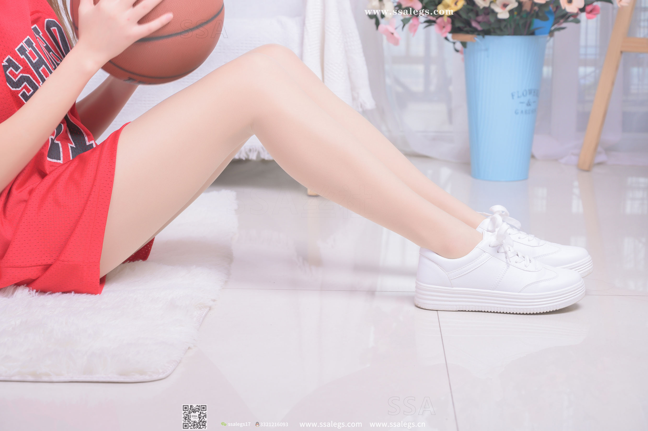 SSA Silk Club Super Clear photo NO.324 Ms. Susu Sister Su Su with a holiday at home to play basketball (top)