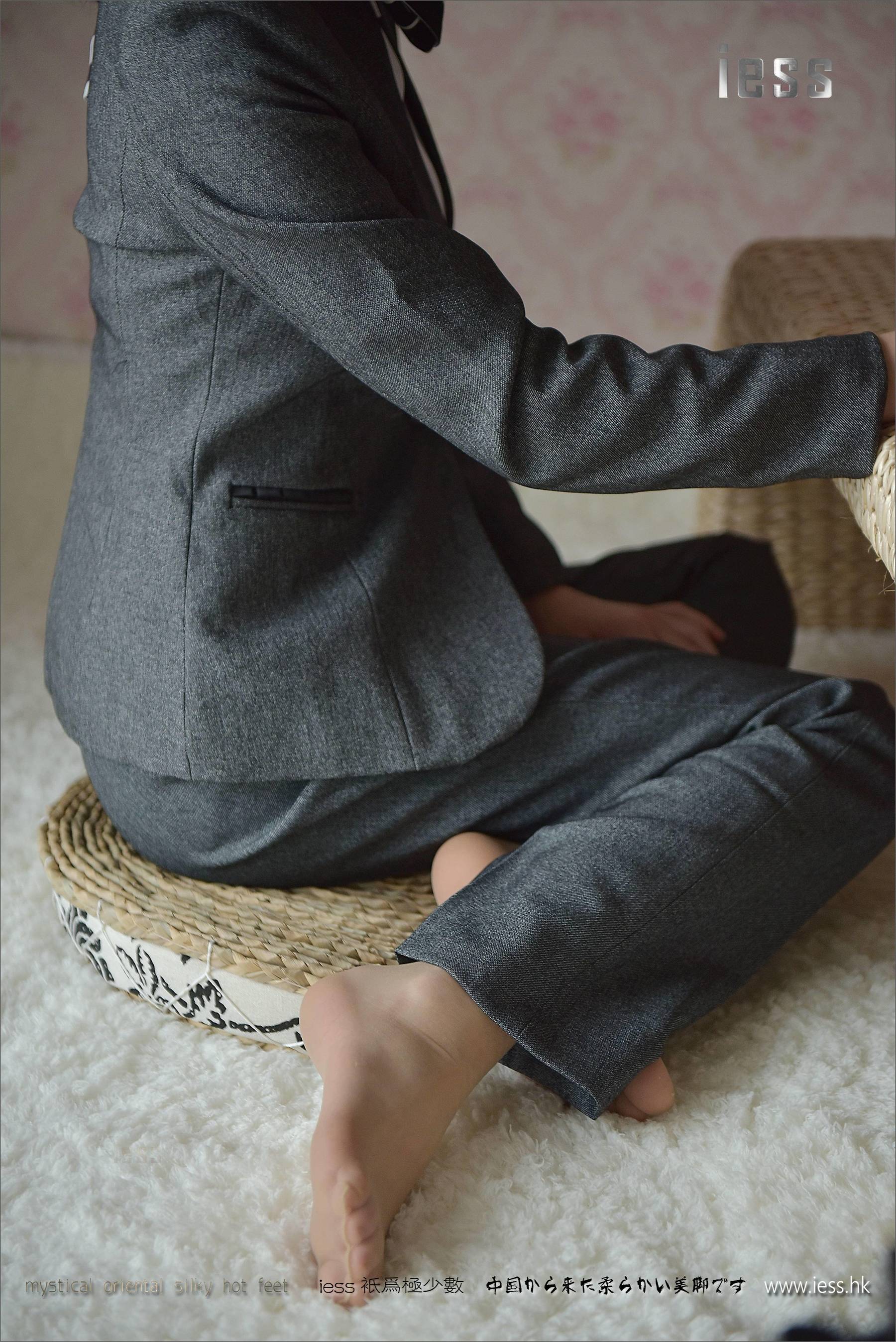 Silk Foot Bento 114 Little Six Little Six Pants Short Silk IESS Different Funbian