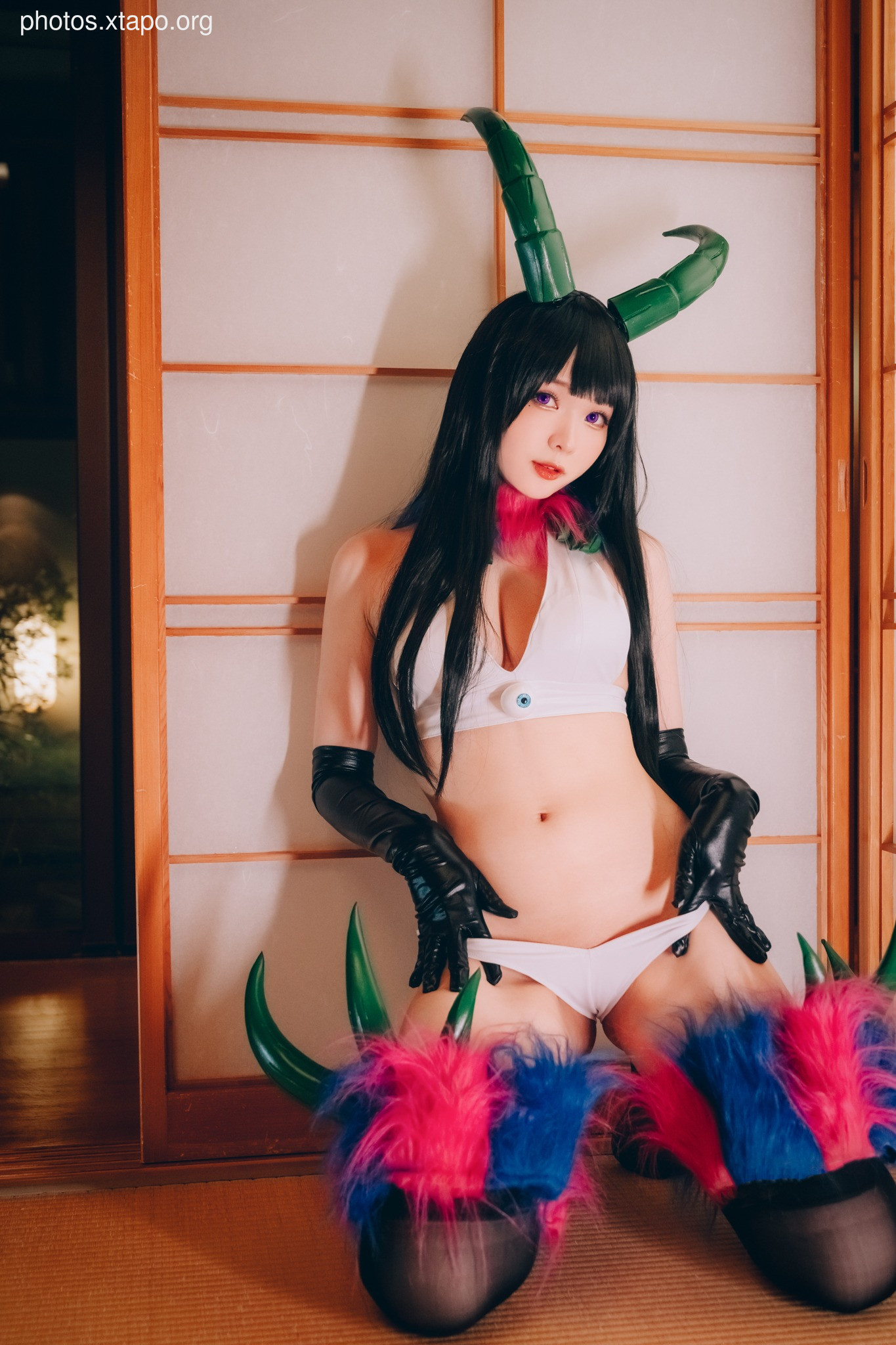 Shimotsuki SHIMO ANE NARU MONO CHIYO PHOTOBOOK 85P-119MB