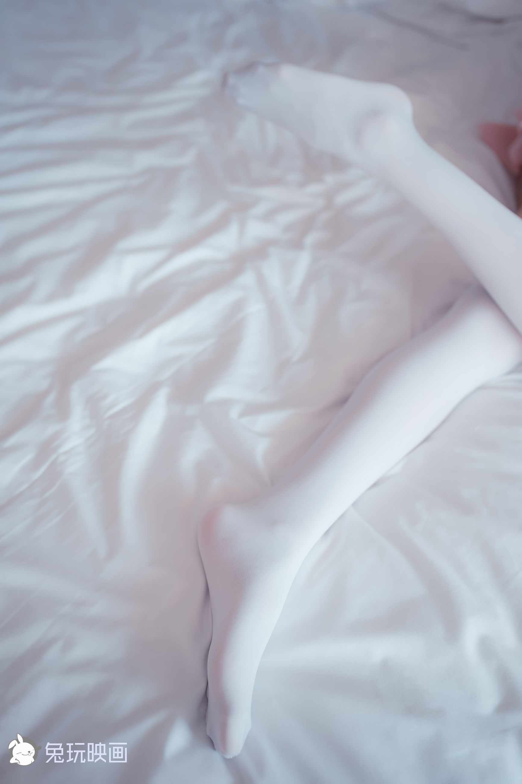 Rabbit Playing Play -The pink chef