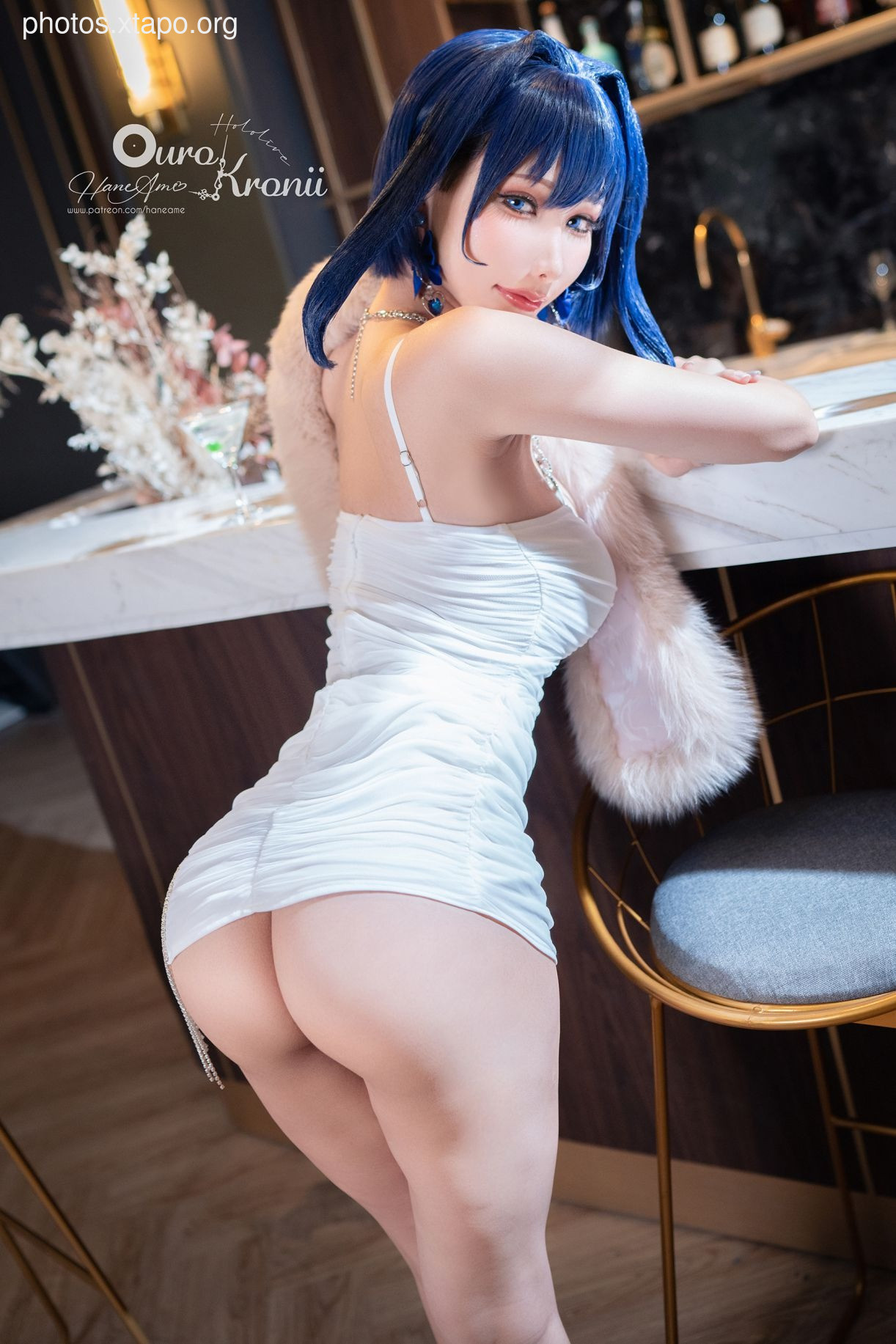 Rain wave_Hheneame Hololive_ Kronii_Photobook _ Time Photo Book & Nbsp 3.gown