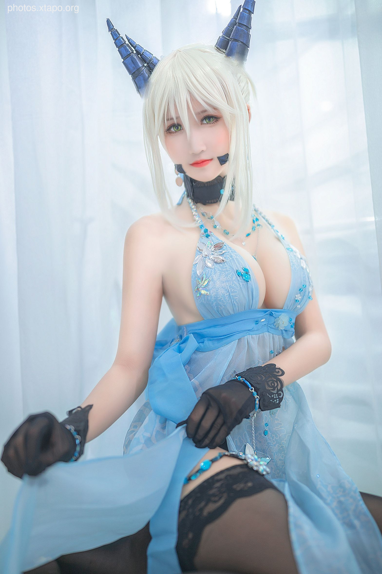 Three Glores_69 Black Gun Strequent 50P-321MB