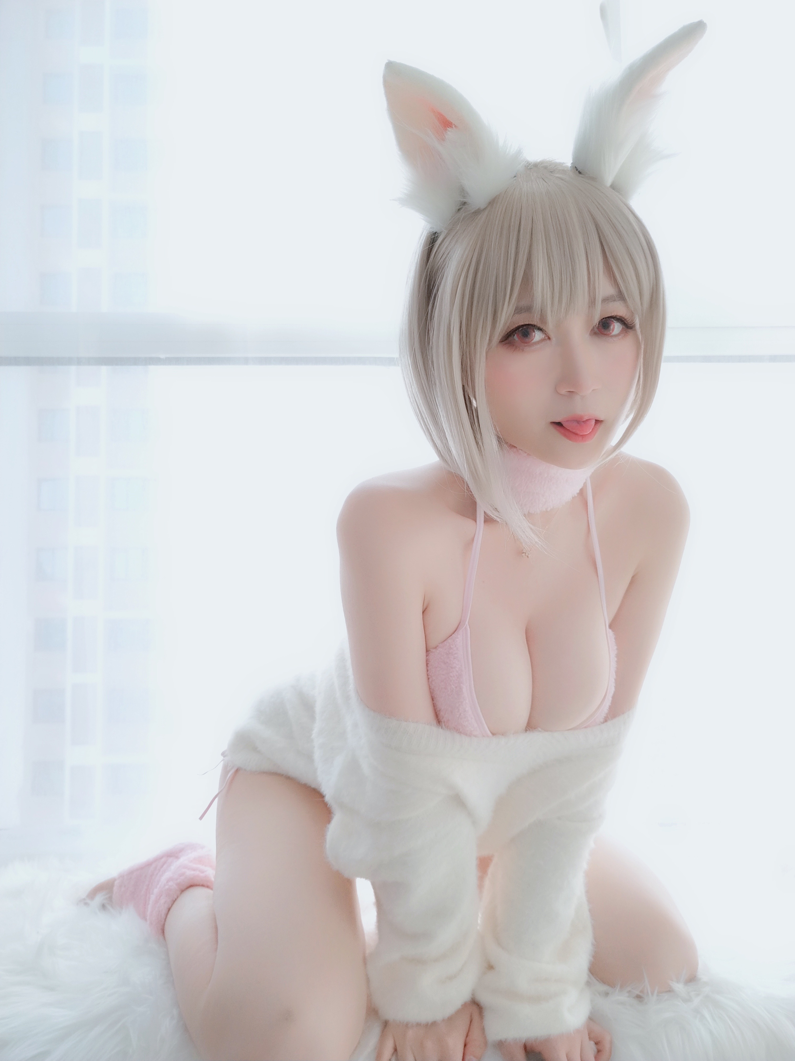 Silver 81 - Little White Rabbit 105P