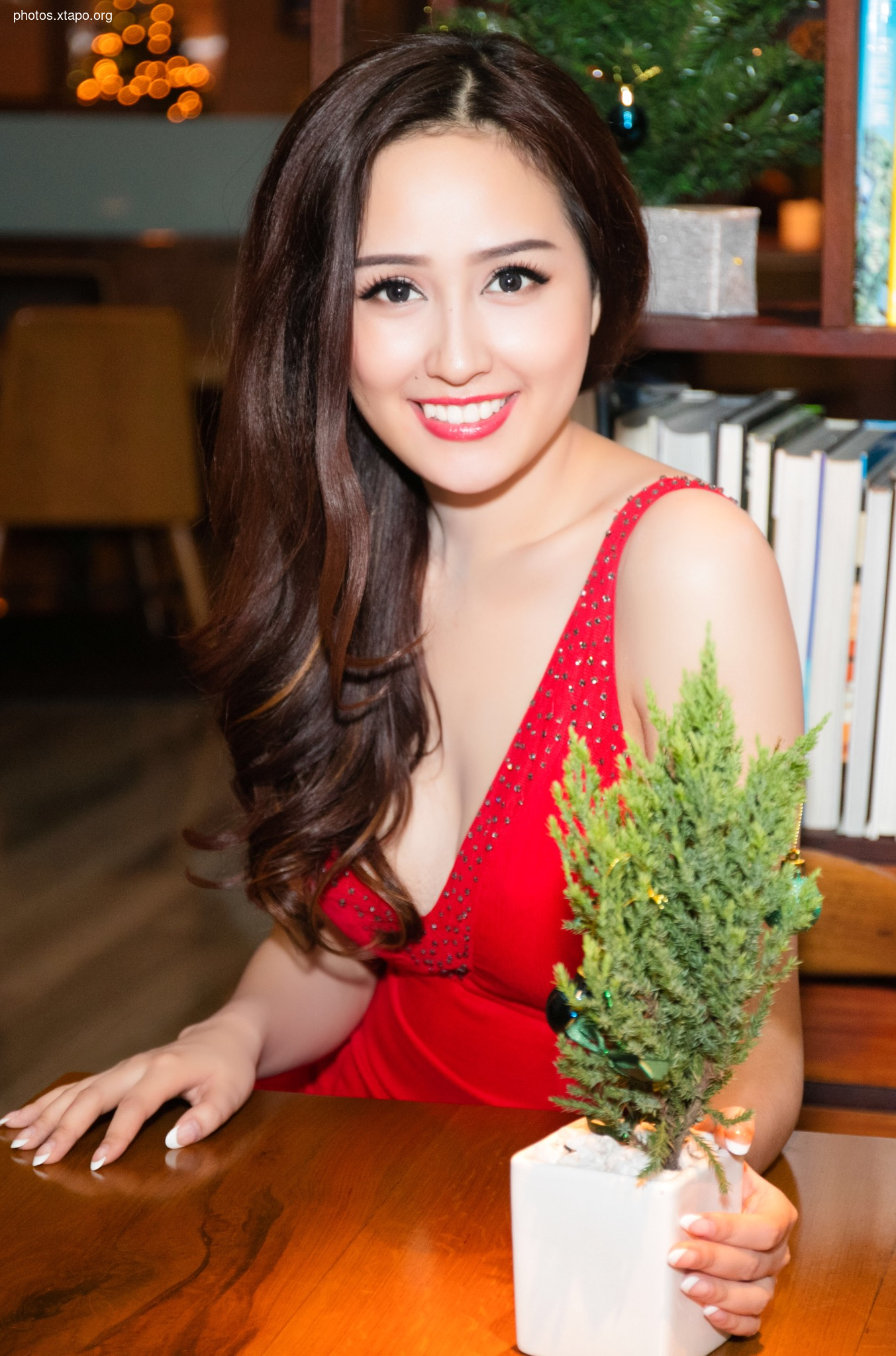 Mai Phuong Thuy