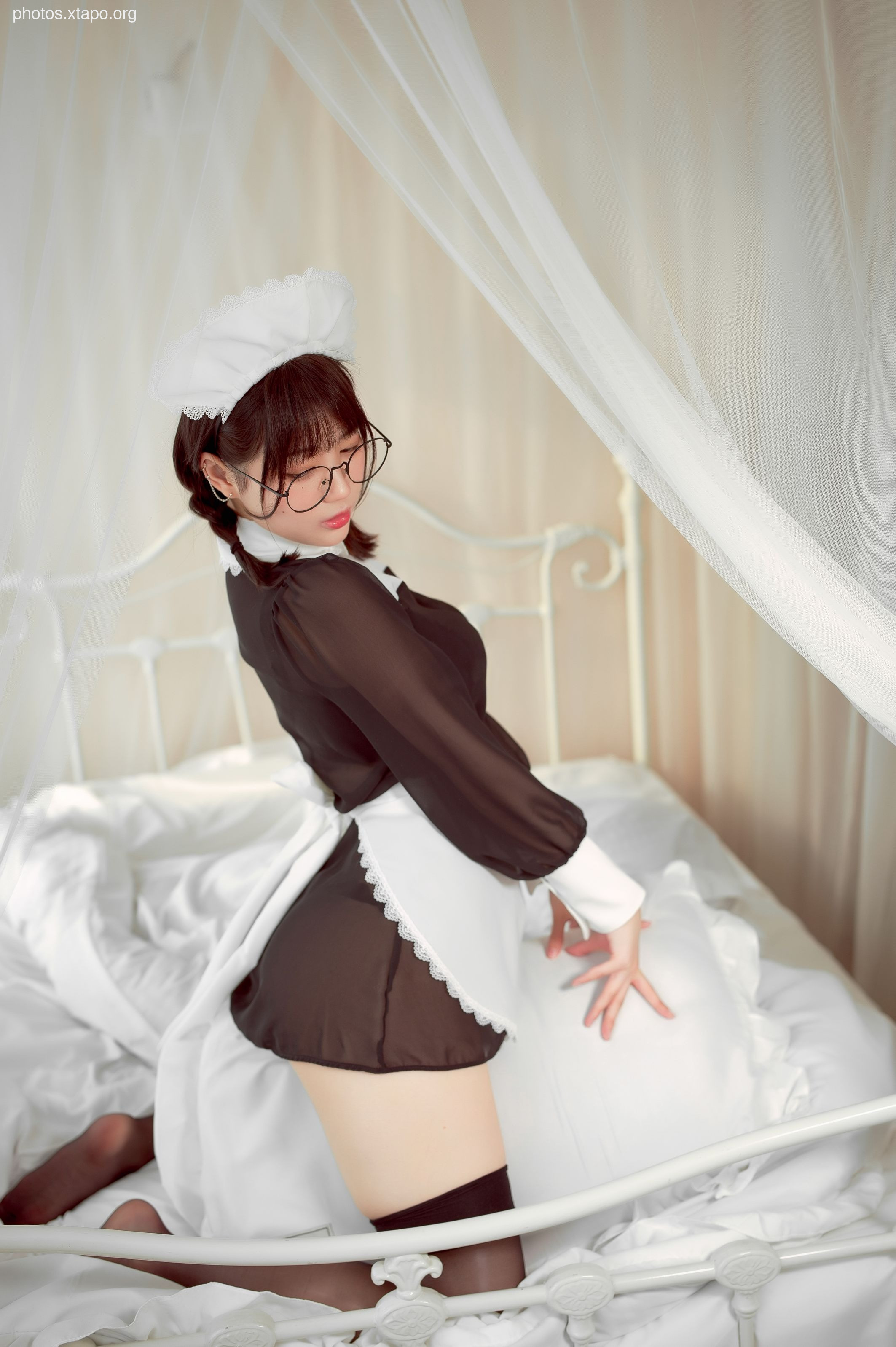 Zhou Yan is a cute rabbit-maid