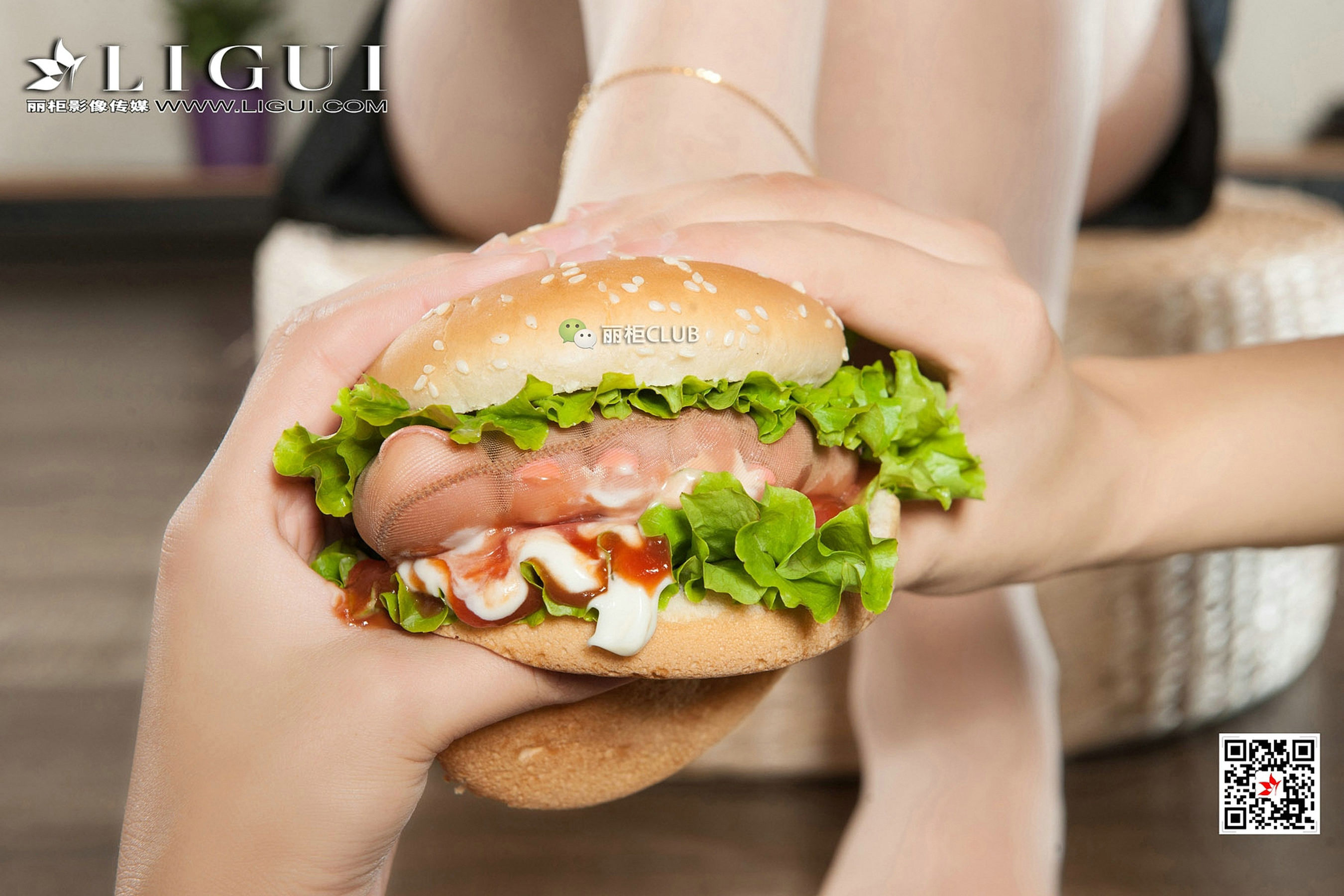 Model ice cream Pork Burger Ligui