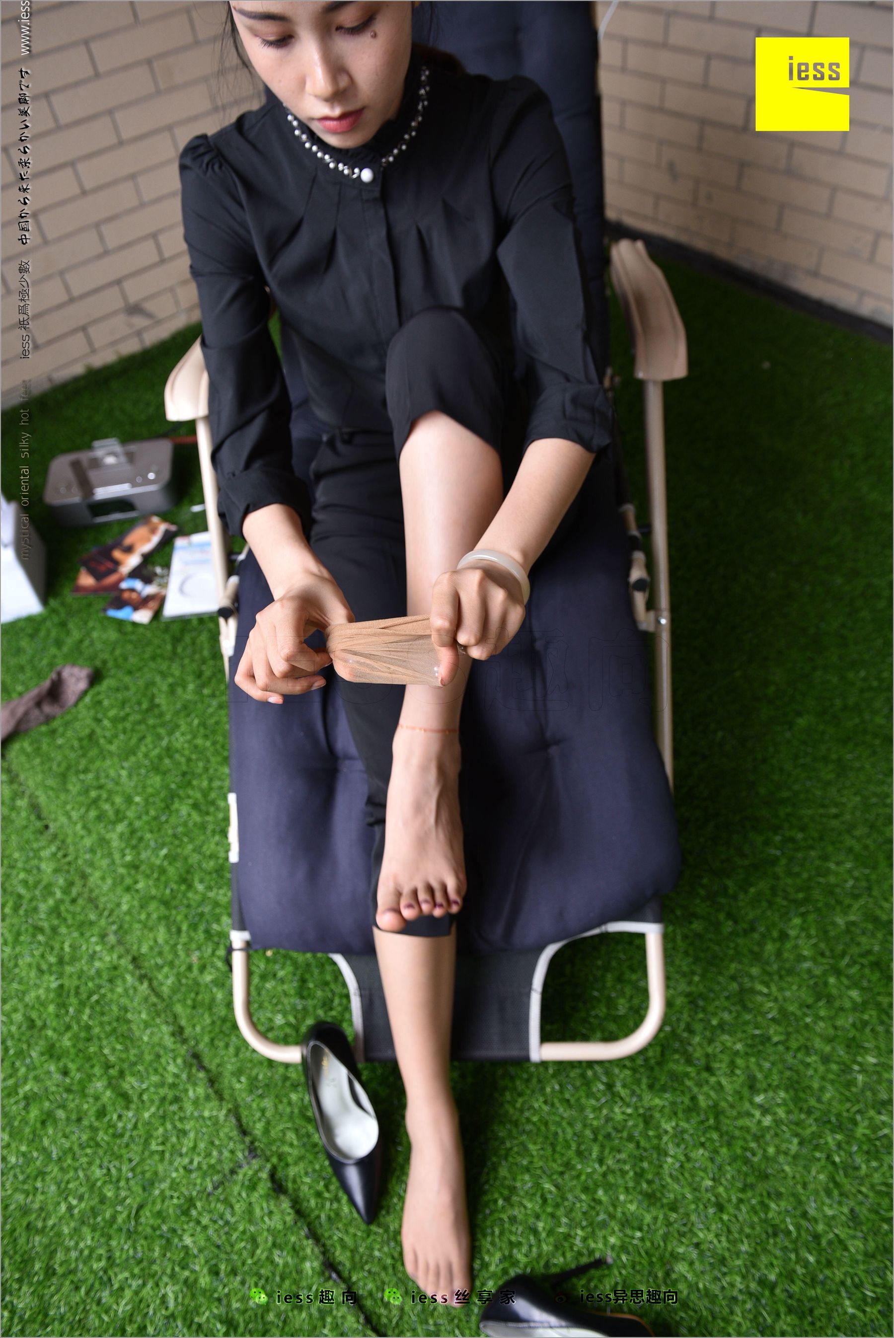 Huahua's Middle Stockings-The Beauty of Unpopular Different Thoughts to IESS Silk Foot Bento 214