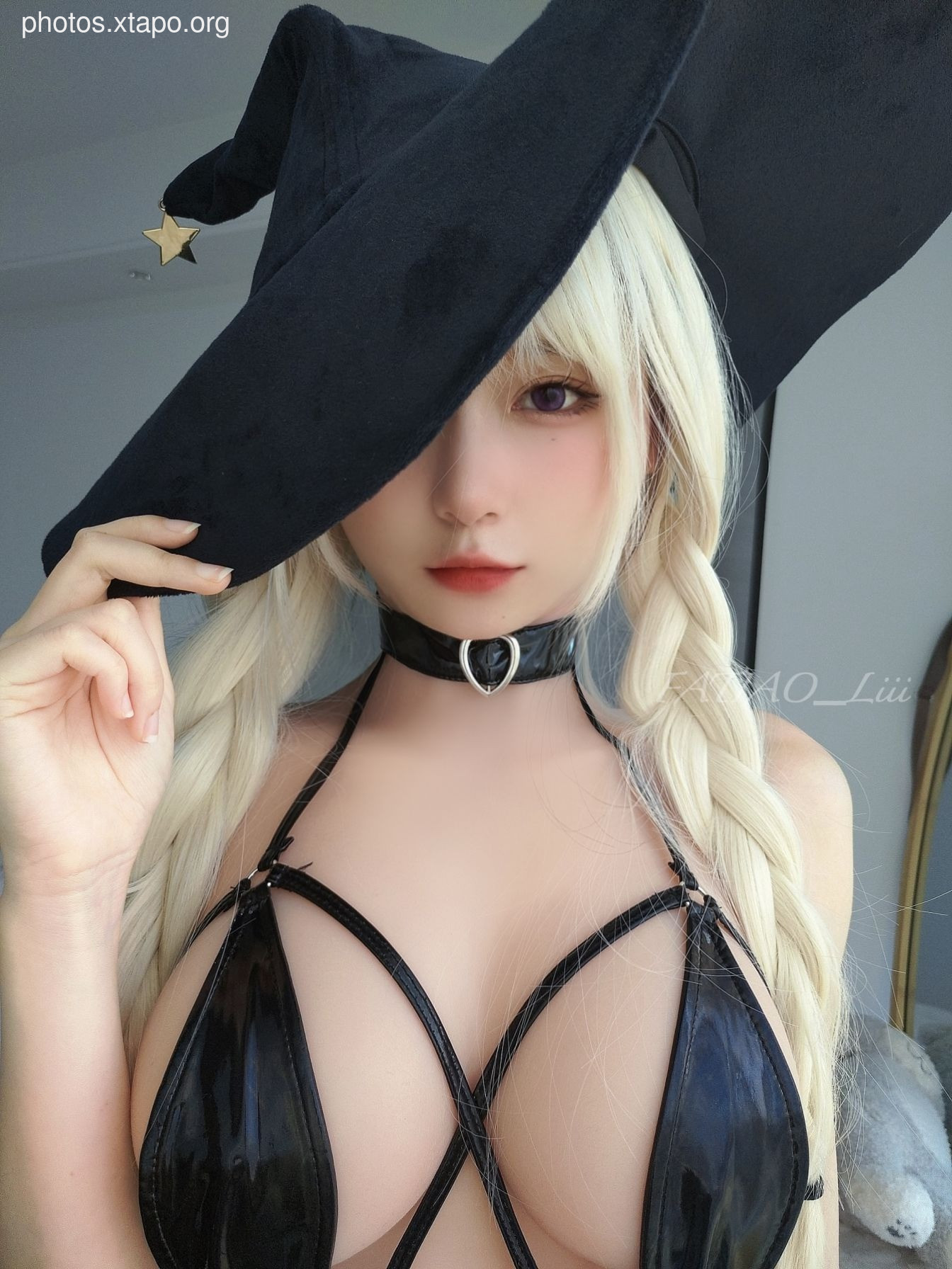 2022-10-25 Witchs dress