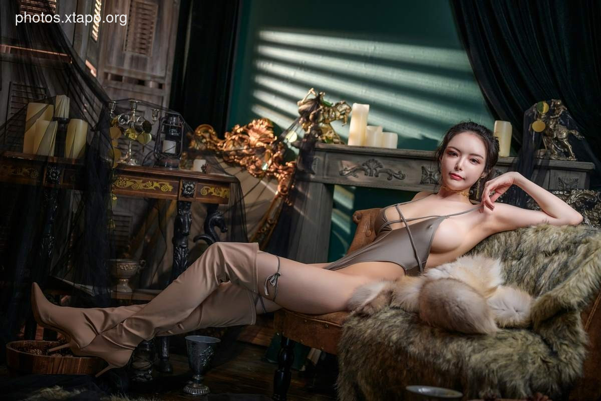 CosQiuhe Corgi-Dark Gold Jumpsuit50p