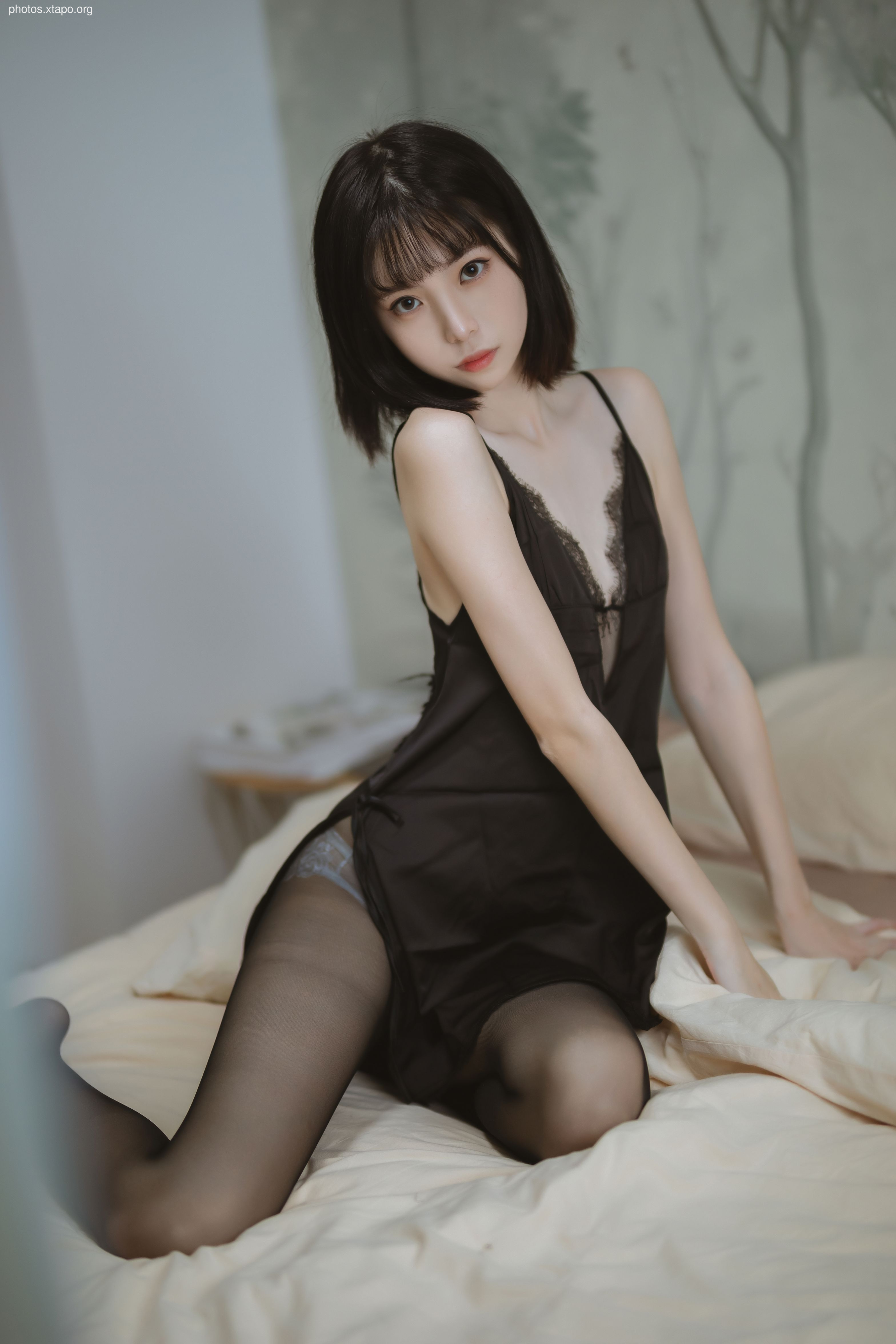 Xu Lan Lan -Black lace pajamas 40p -585MB