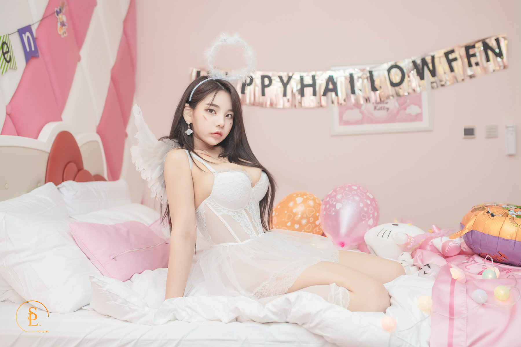 Zzyuri 쮸리, [SAINT Photolife] Pink Halloween