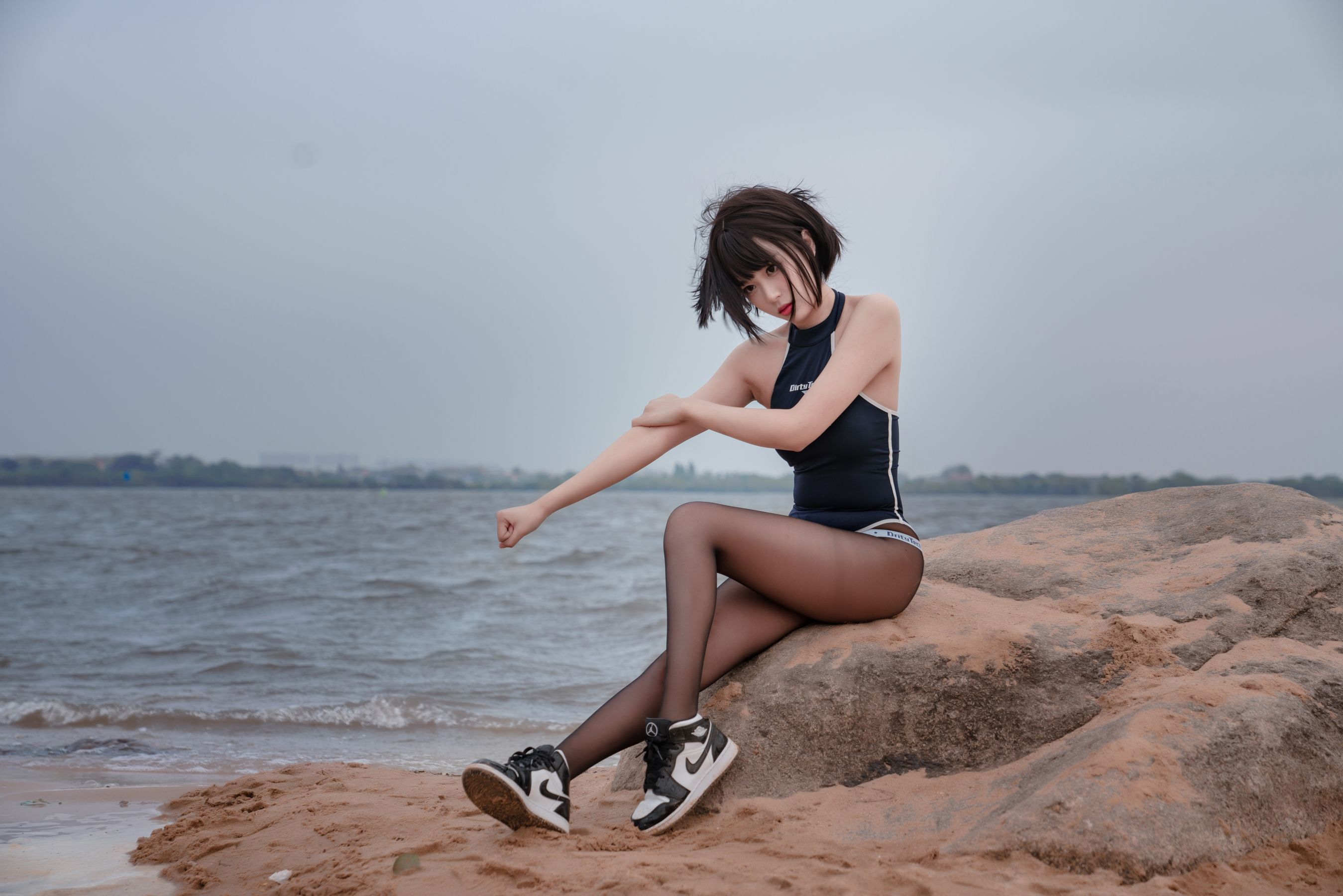 Welfare COS Sister Xuan Xiao Xue -Beach Swimming