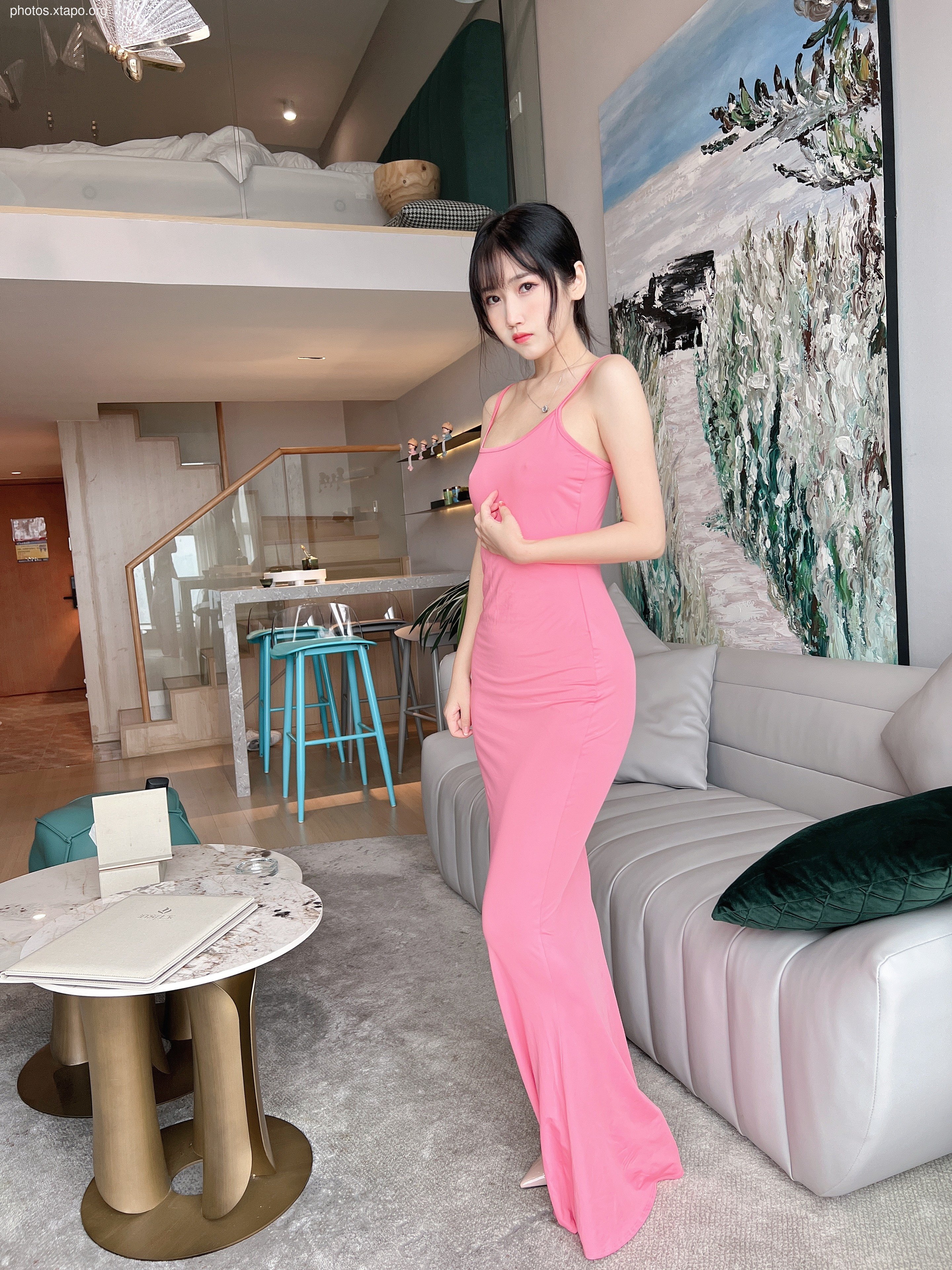 Domestic cat bathroom pink bump wife 1V39P-420M