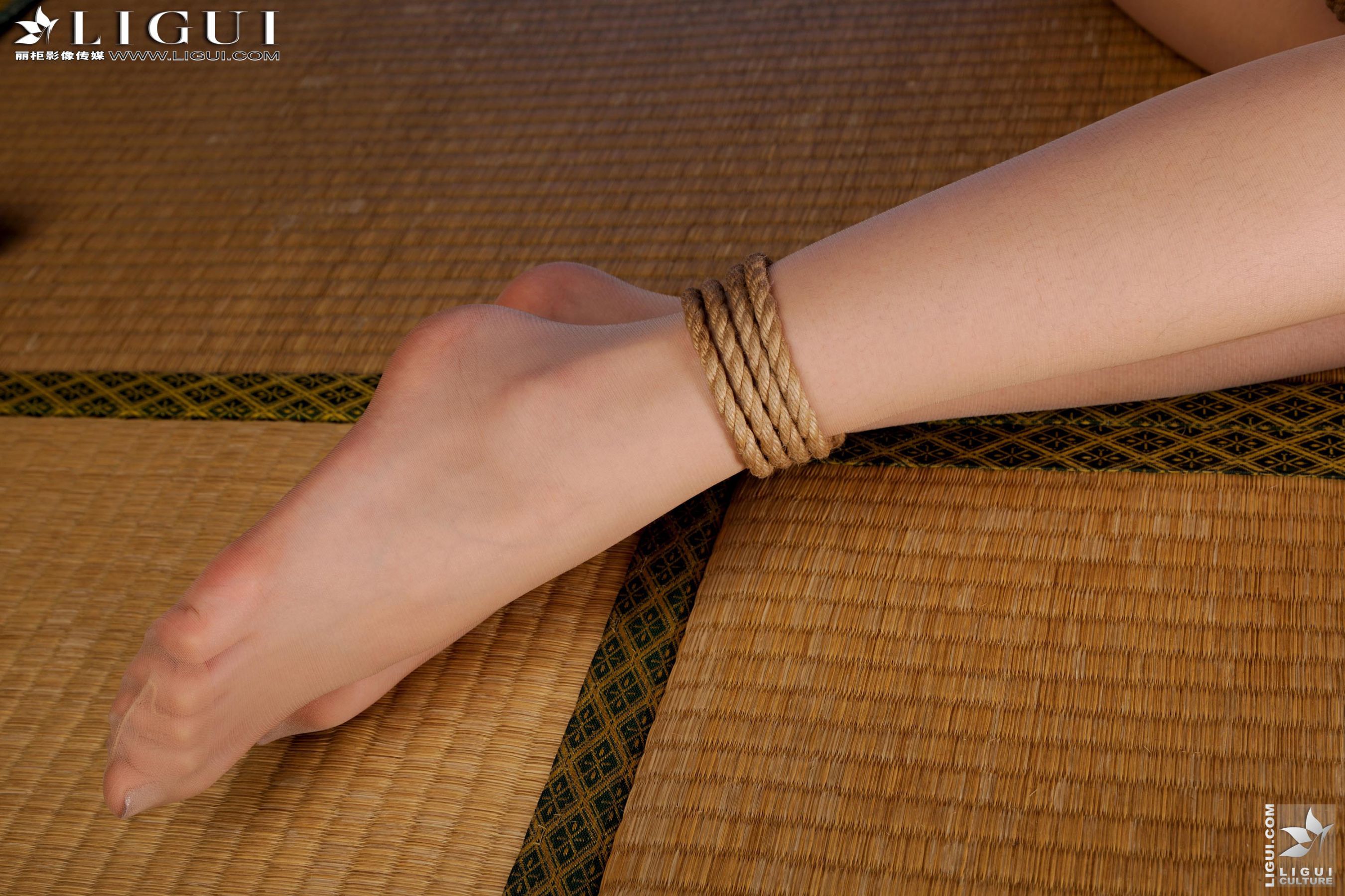 Li Cabinet Beauty Beam LIGUI Model Taozi Steading Binding Rope Silk Foot upper and lower collection of beautiful legs jade foot photo pictures