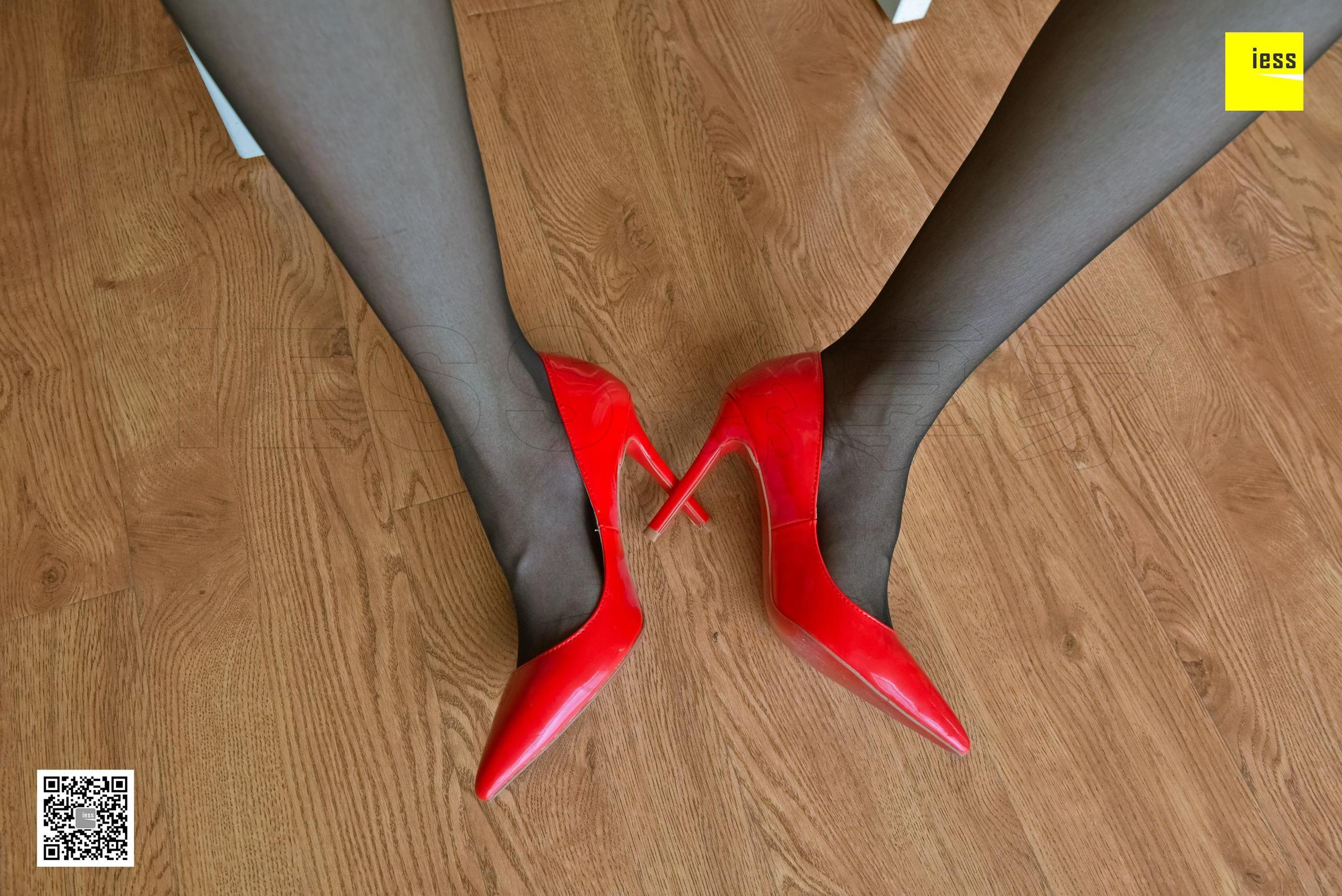 Silk House 120 Junjun Black Silk of Foot Rolo IESS Thoughts and Fun