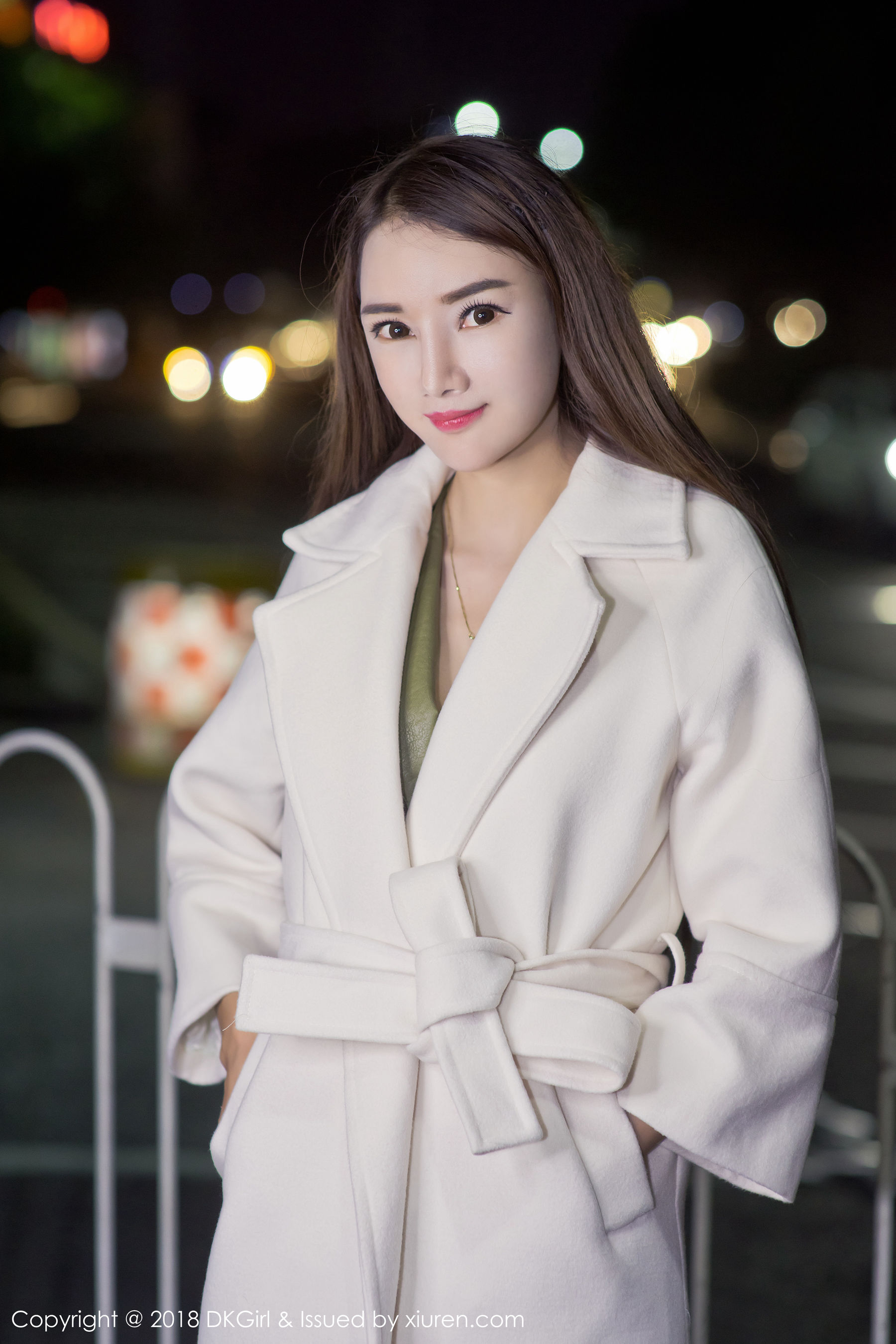 Jessie Jessie Big Breasts Yangcheng Night Scenery Exposure Royal Girl DKGIRL Vol.059