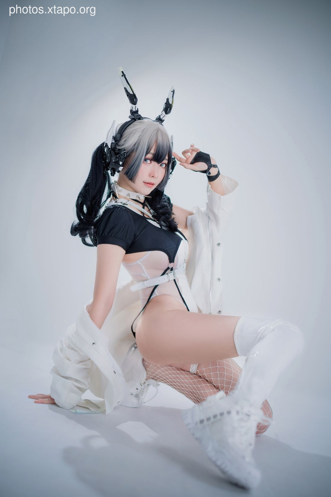 D- White cybergirl