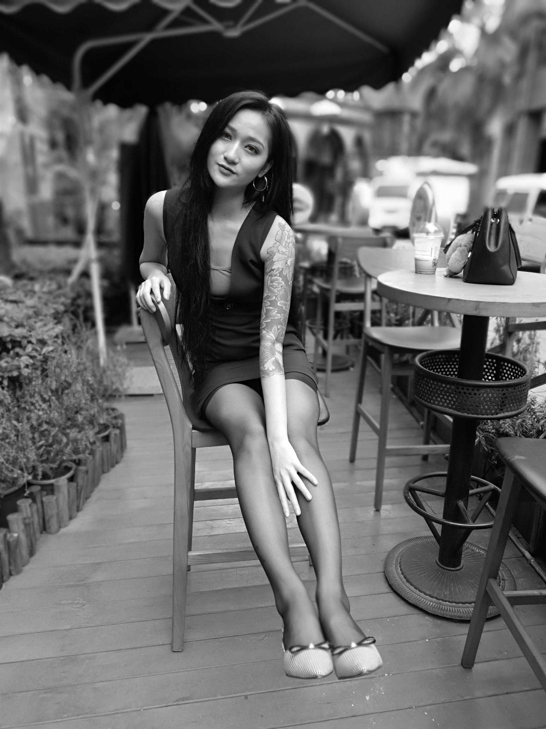 Silk Foot Bento 110 Xiaoxiao Outdoor Black Silk Flat Shoes IESS is thinking about it