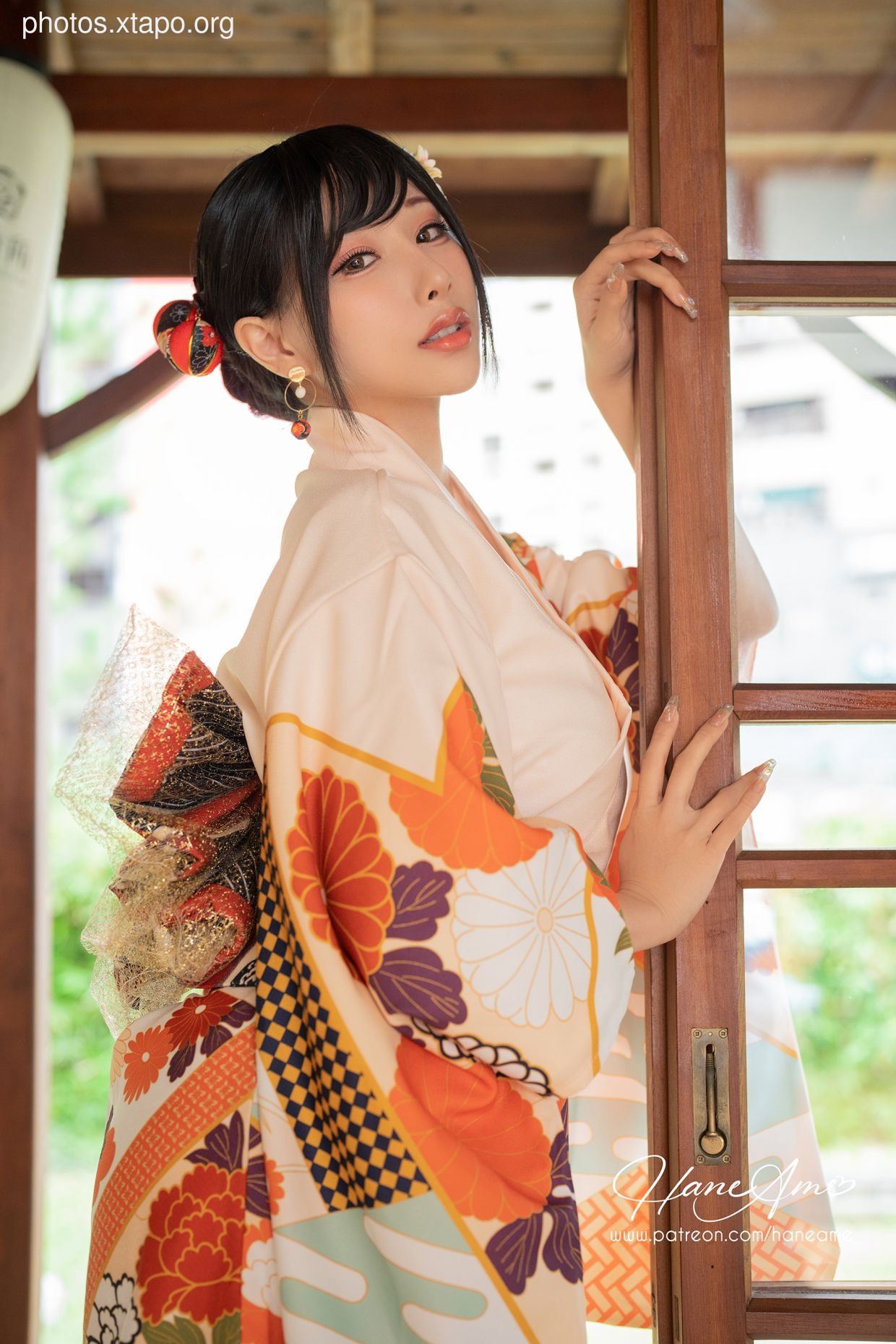 HaneAme 雨波 — Flower Print Kimono Girl