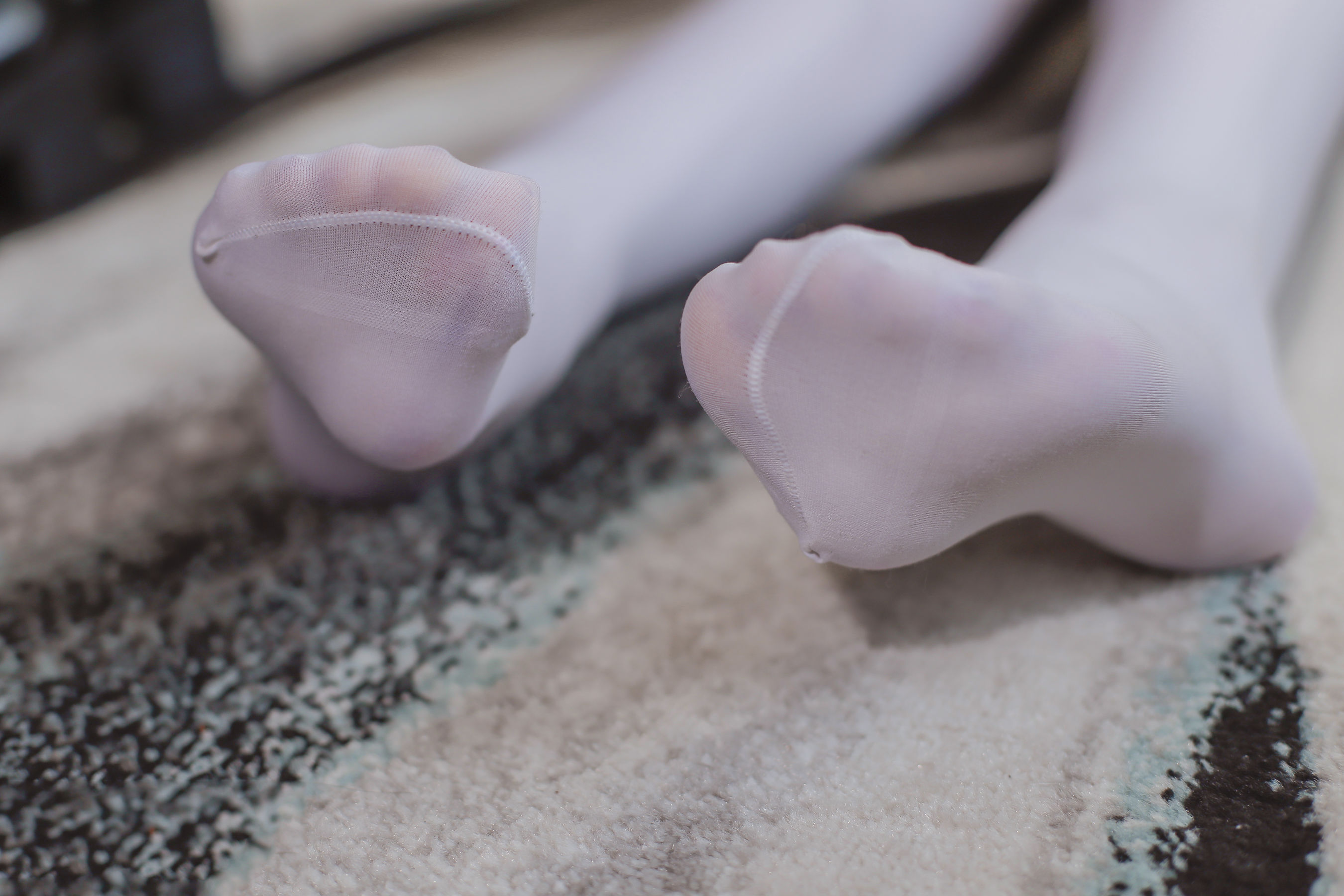 Meow Sugar Scales Vol.450 A red skirt photo set picture