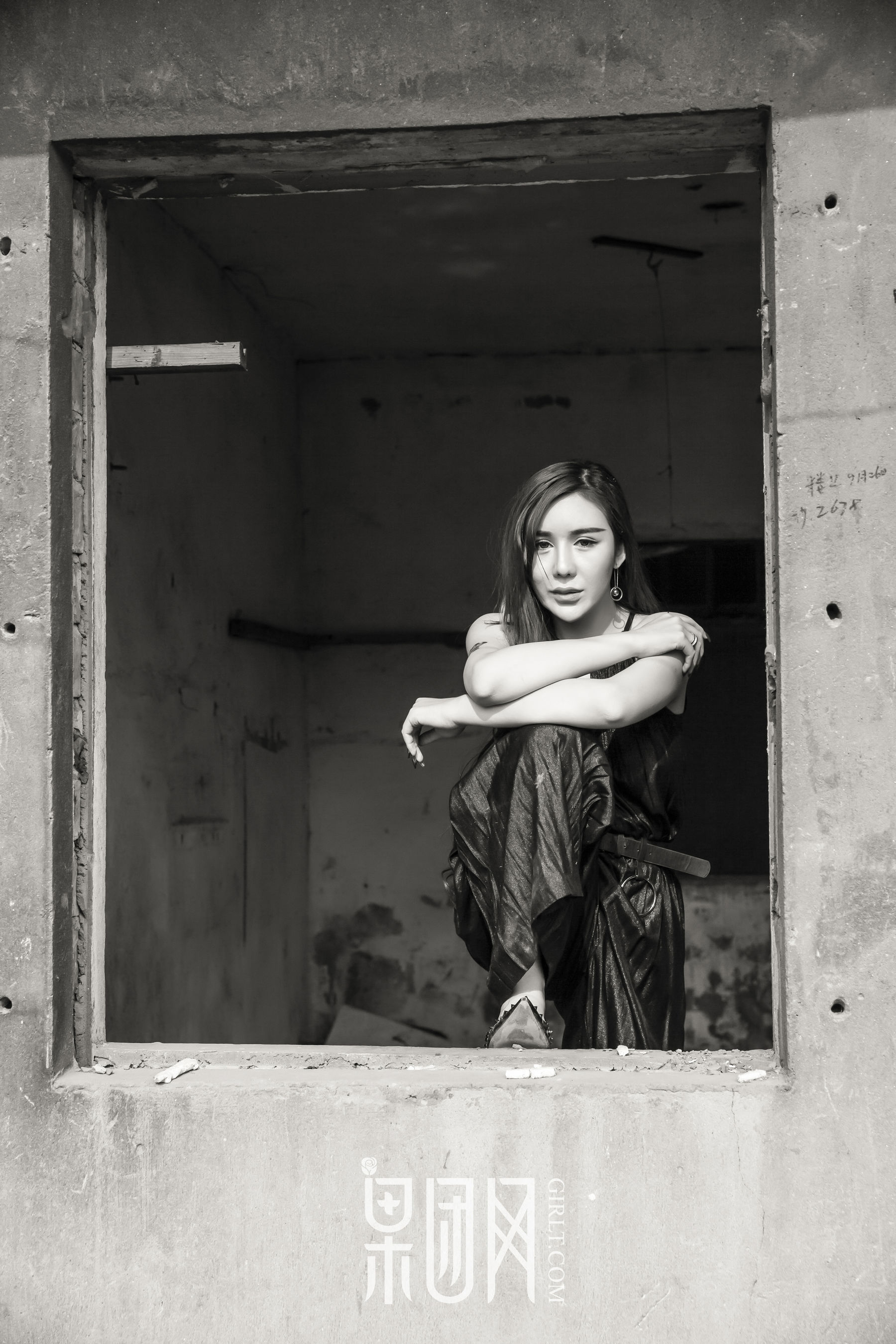 Zhou Xiaowei True Busty Rabbit Girl Vacuum Fruit Group Girlt No.019