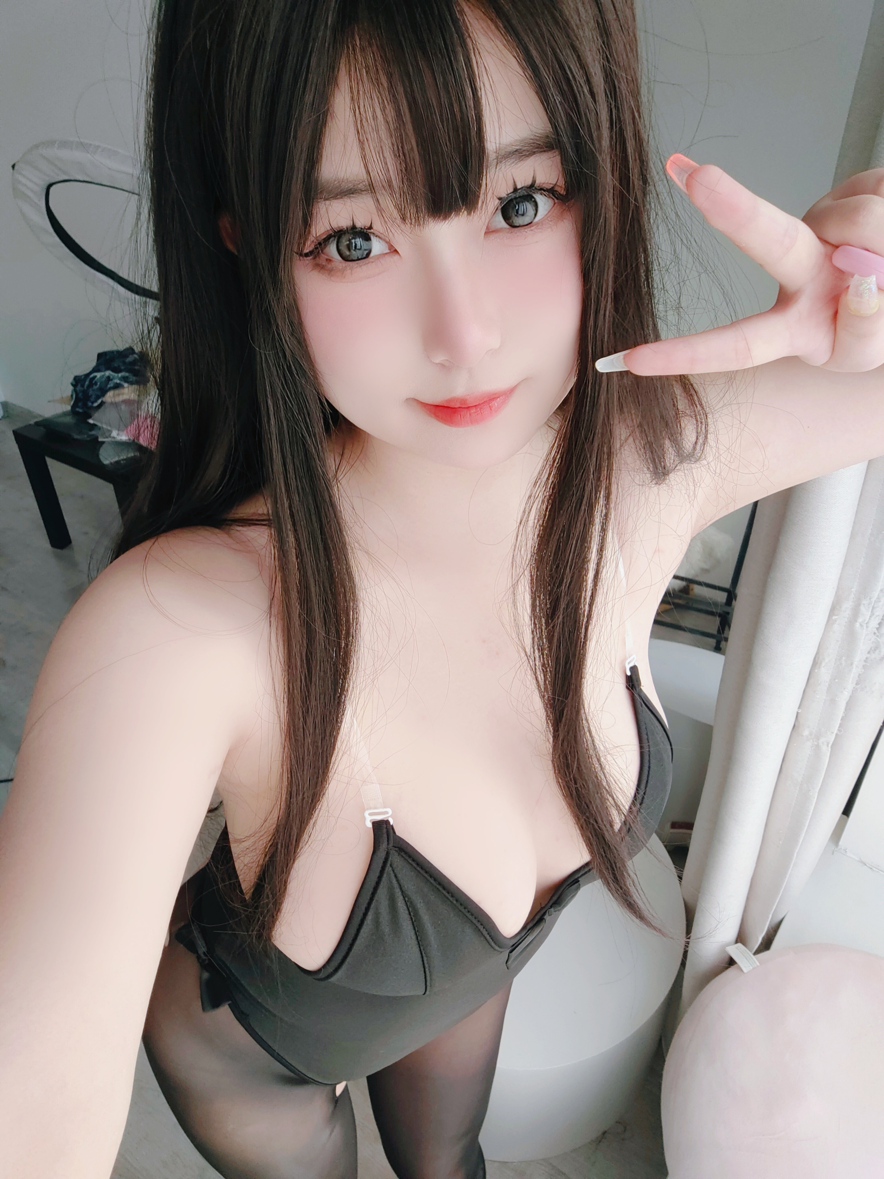 The heroine K black silk rabbit girl 102p-353MB