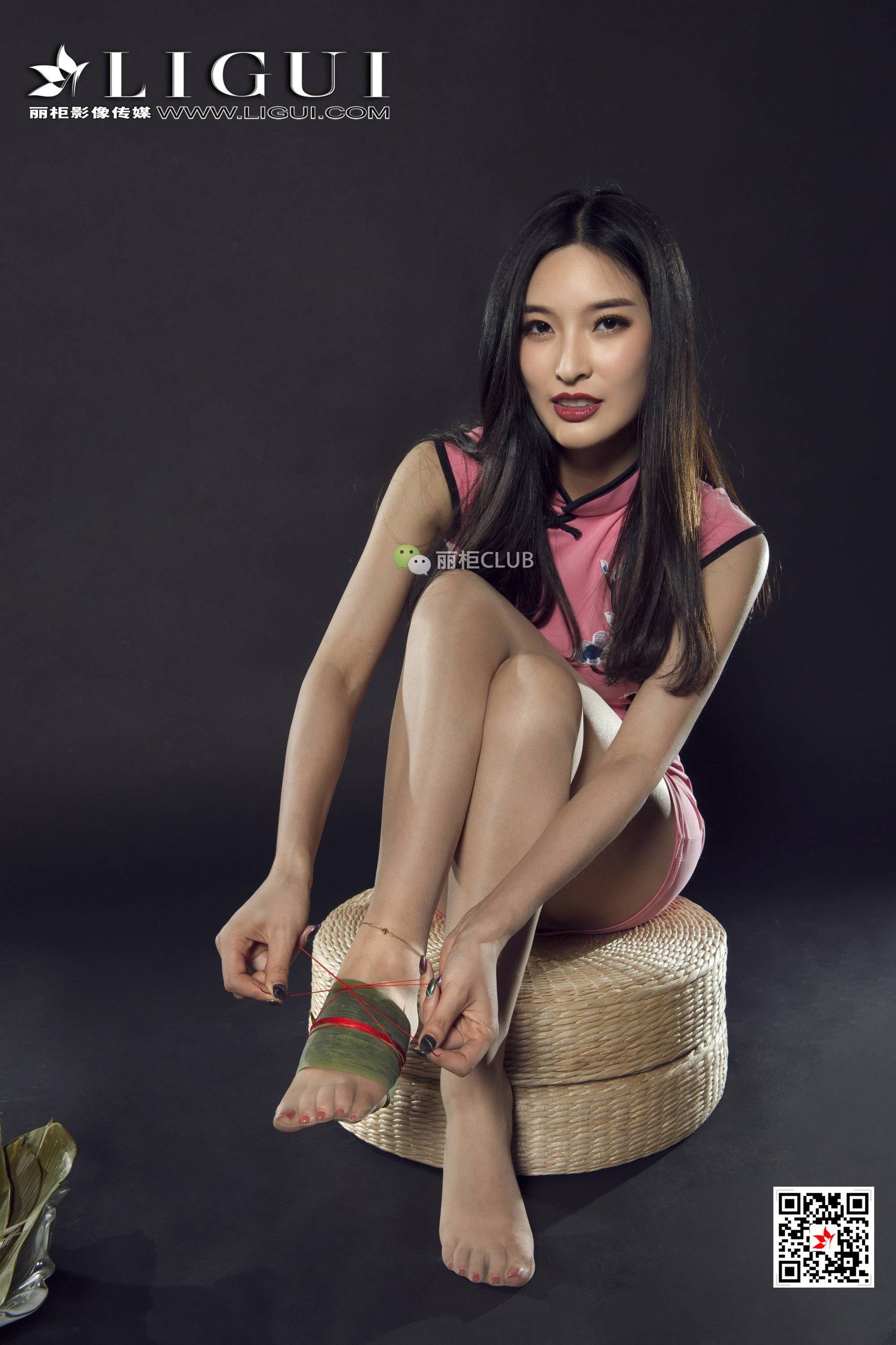 Foot mold ice cream Duanxiang Congs Wong Ligui Internet beauty