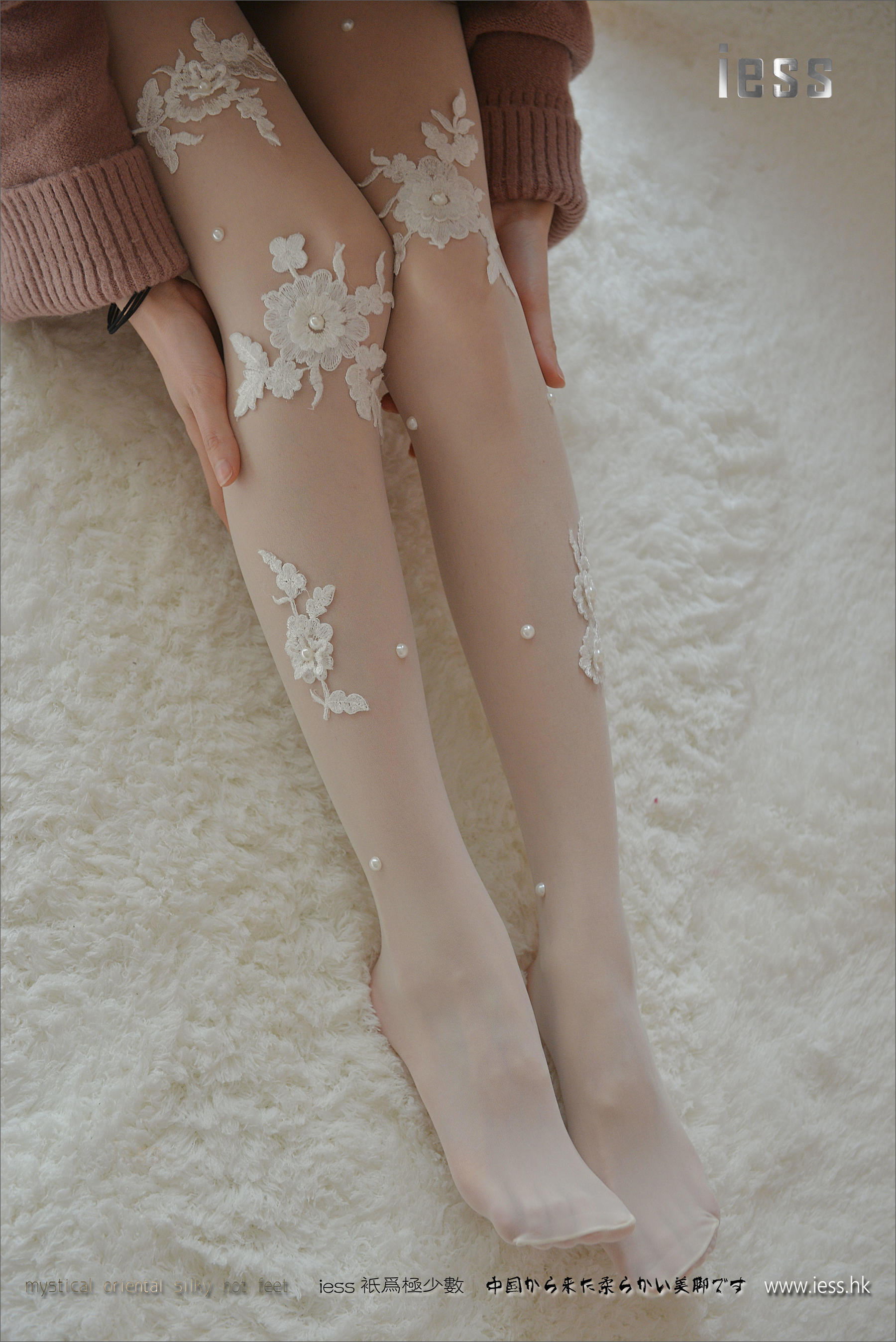 Silk Foot Bento 083 Jiajia Snow Lotus IESS Thinky Orientation