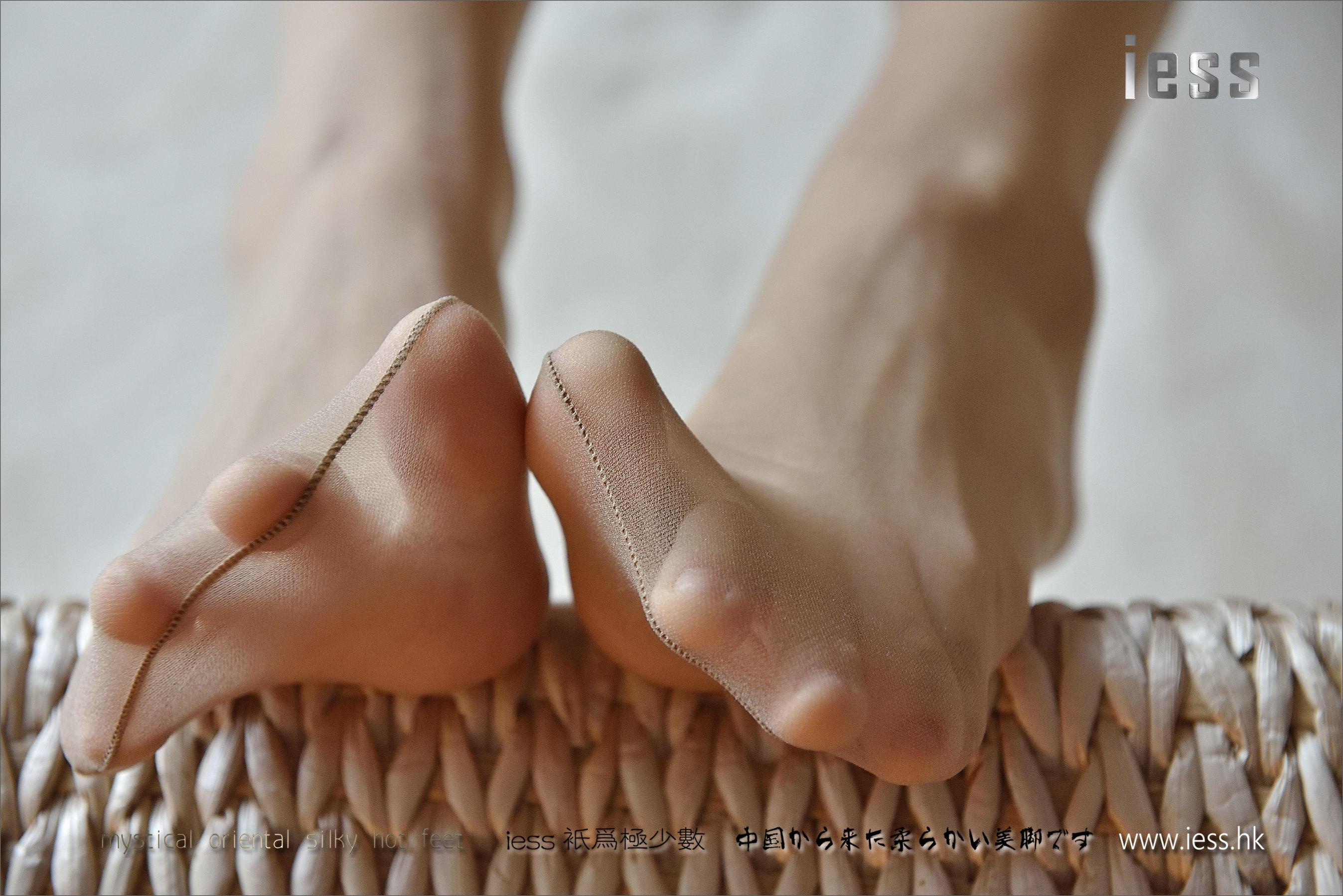 Silk Foot Bento 082 Kiki Part 2-1 of the Uniform Series-1 IESS Thoughts