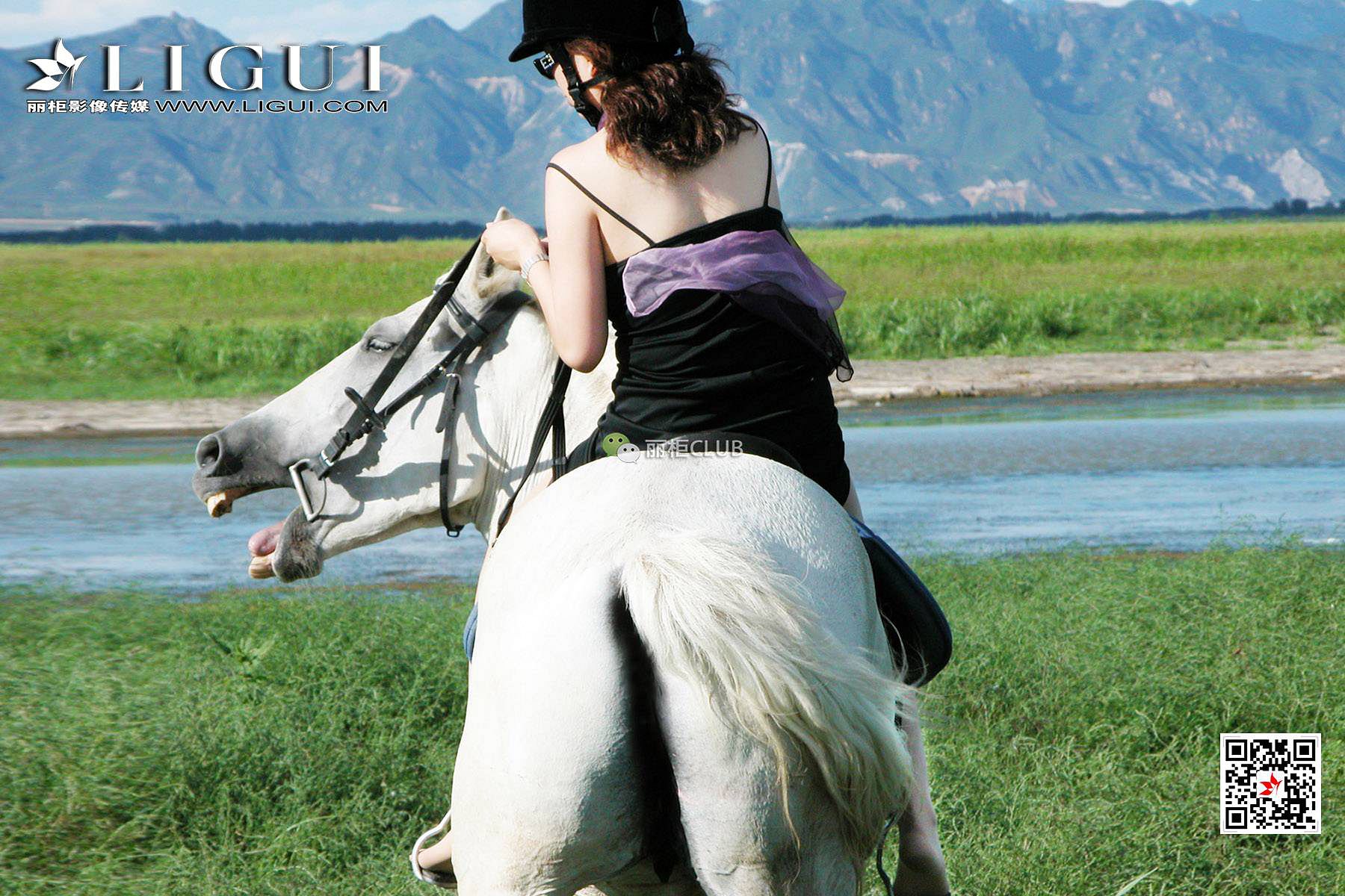 Leg Model Silk Gao White Horse Girl Mith Ligui Beautiful leg silk foot