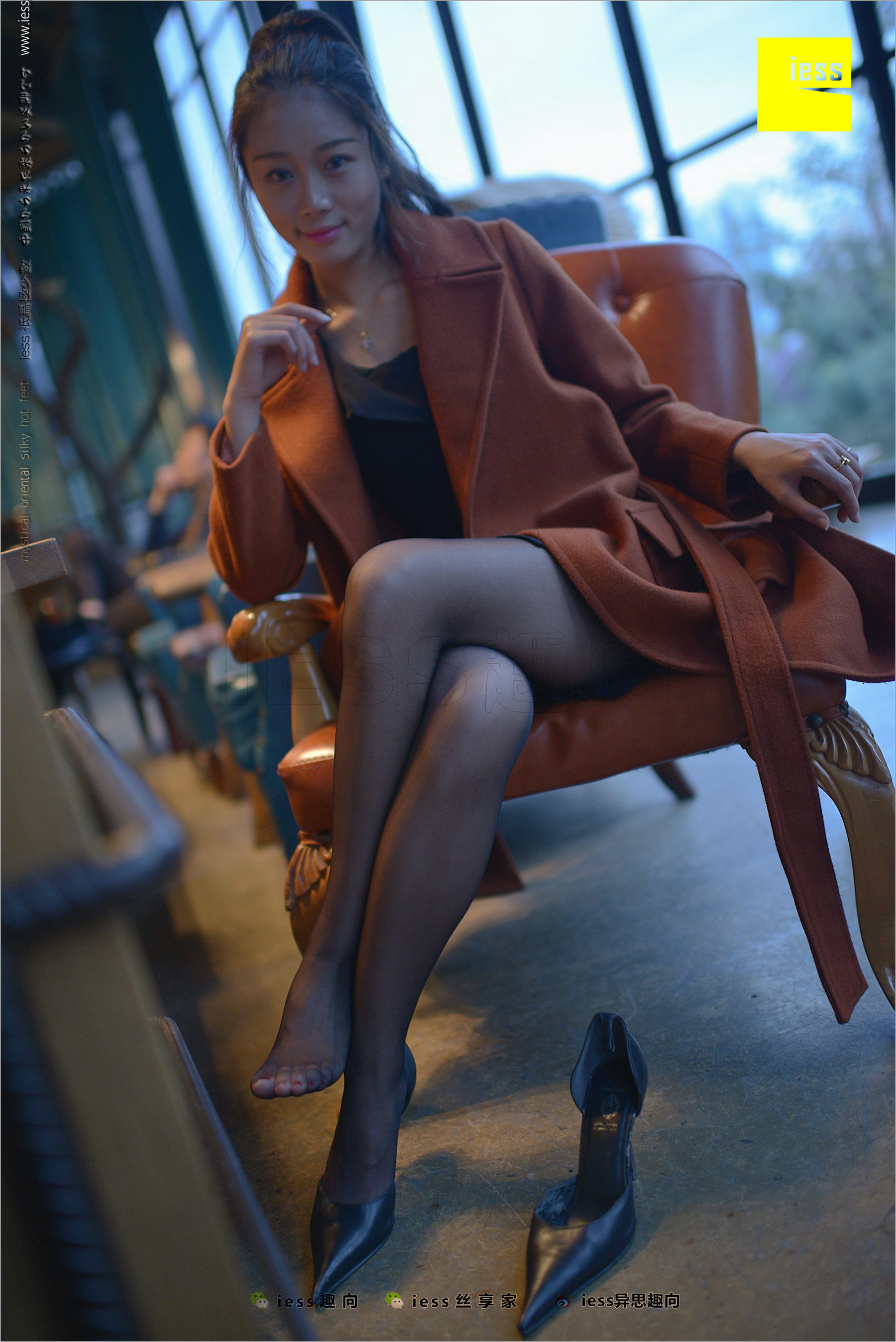 Little Black Girl Black Silk Beautiful Legs Different Thinking to IESS Silk Foot Bento 209