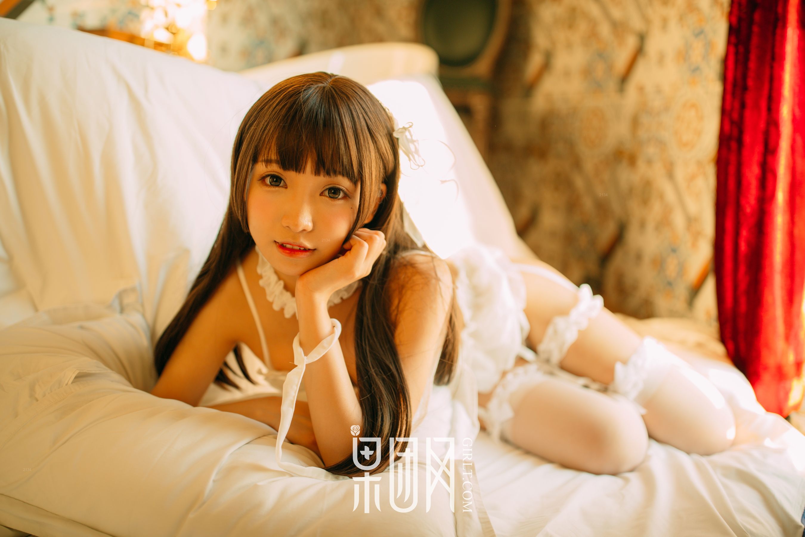 White silk man cut Busty loli vacuum into a naughty maid fruit group Girlt Xiongchuan Jixin No.005