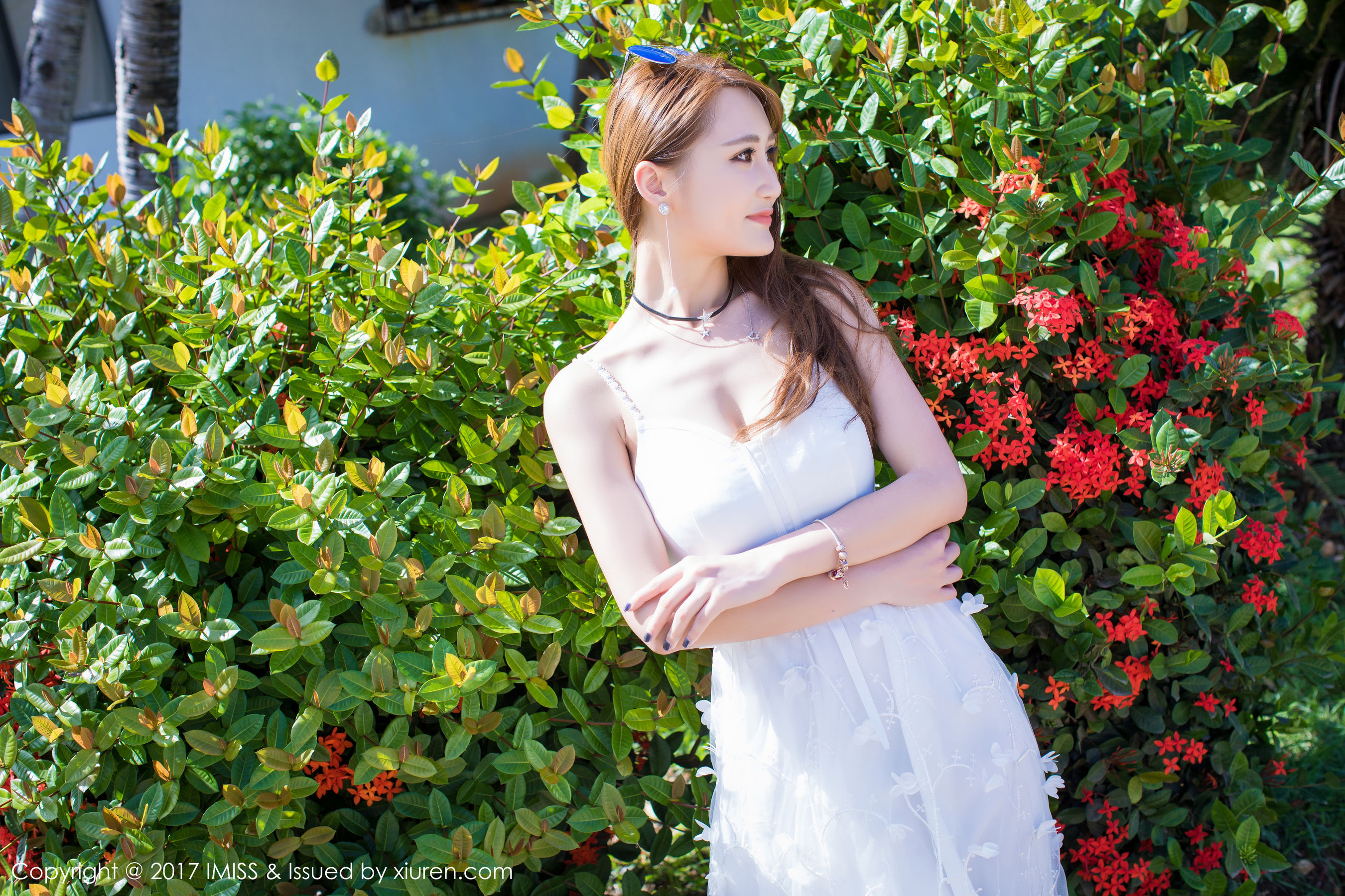 Vivian Sexy OLFresh White Skirt Ai Mishe IMISS VOL.191