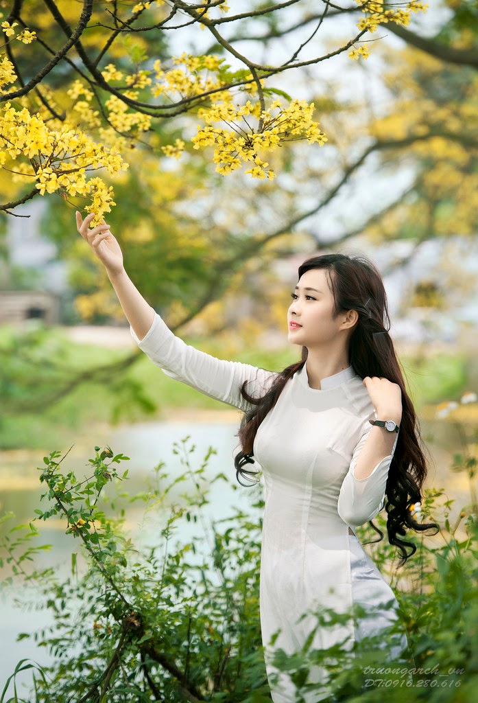 The road, between the pain The pain is just enough to miss each other, smile | Like ca