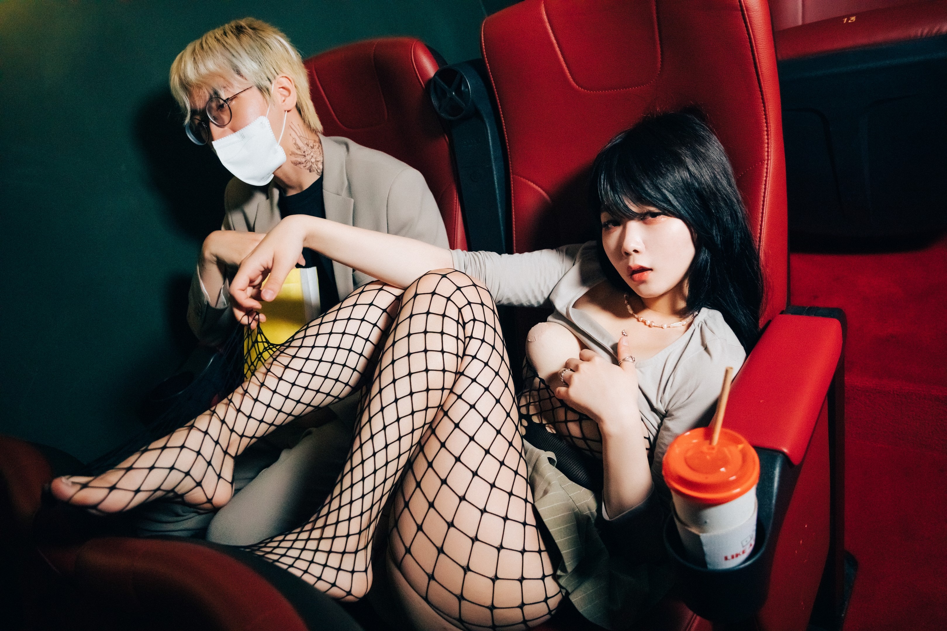 [LOOZY] Zia – xxx in the theater S.Ver