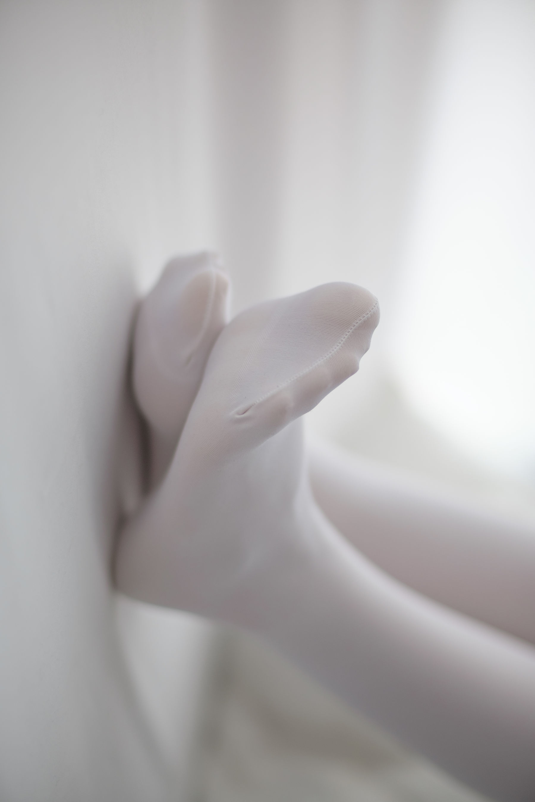 Senluo Consortium R15-009 bed jk white silk