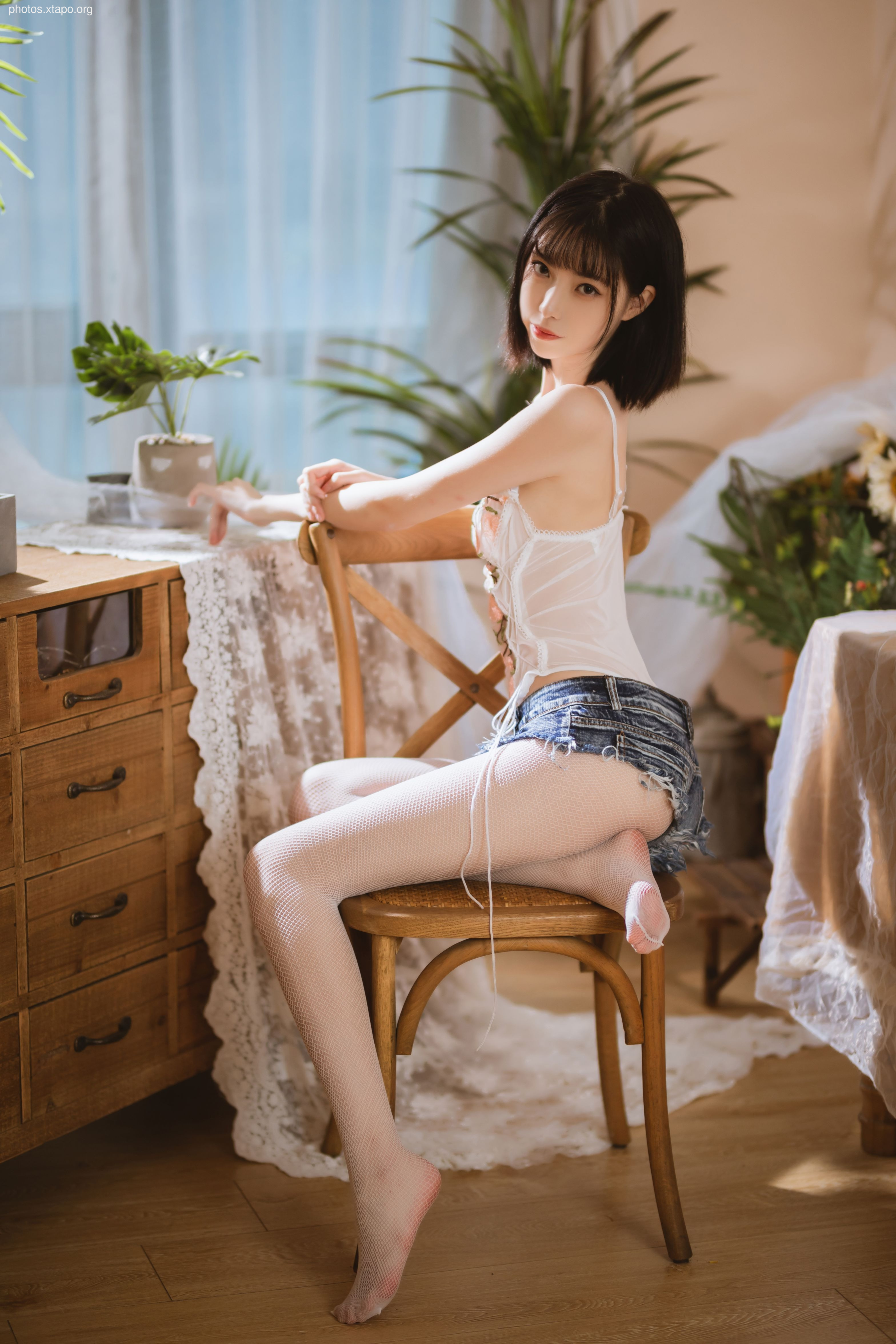 Xu Lan -pure desire denim shorts