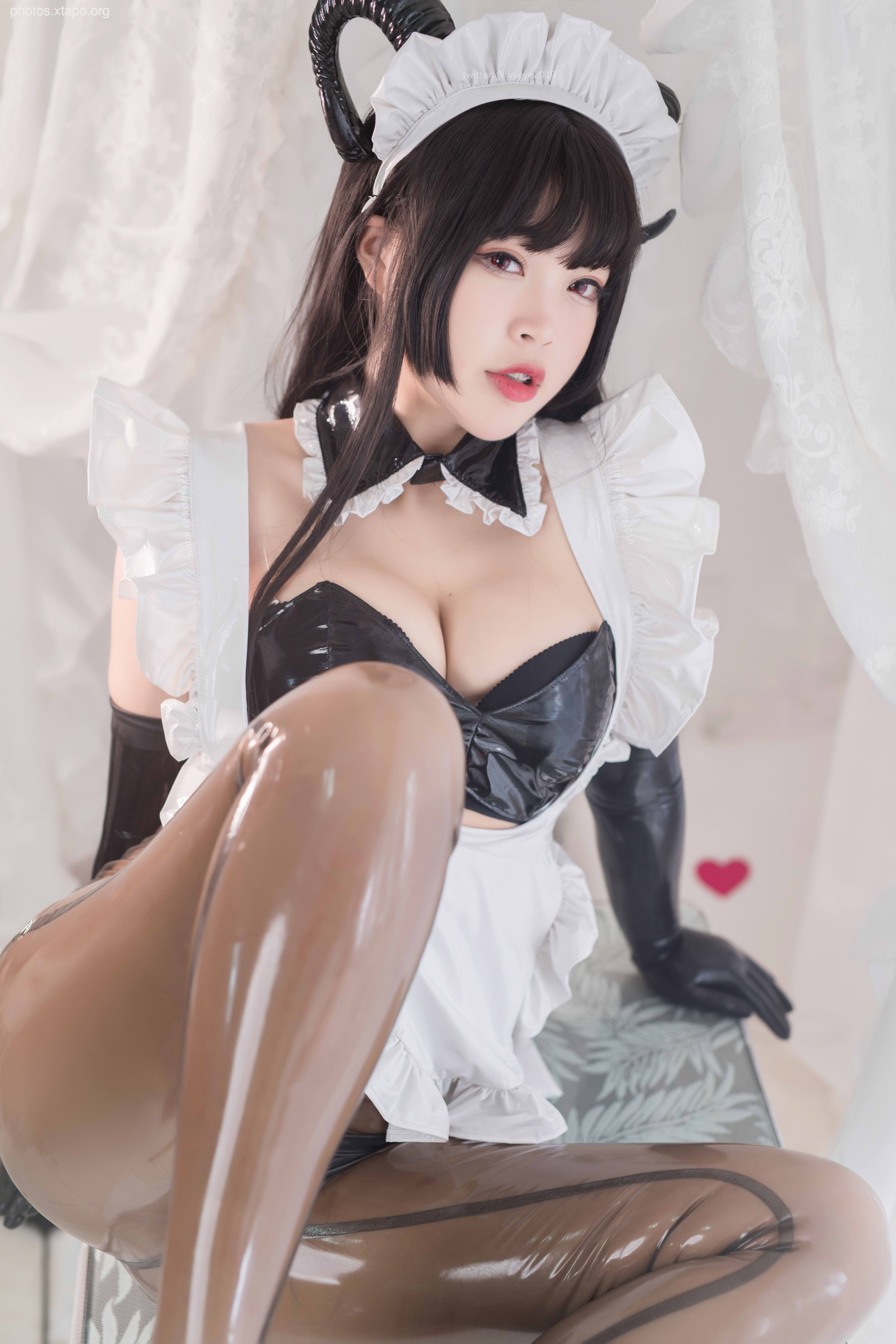 Bai Yan Jiao Yisian Sister 58P4V