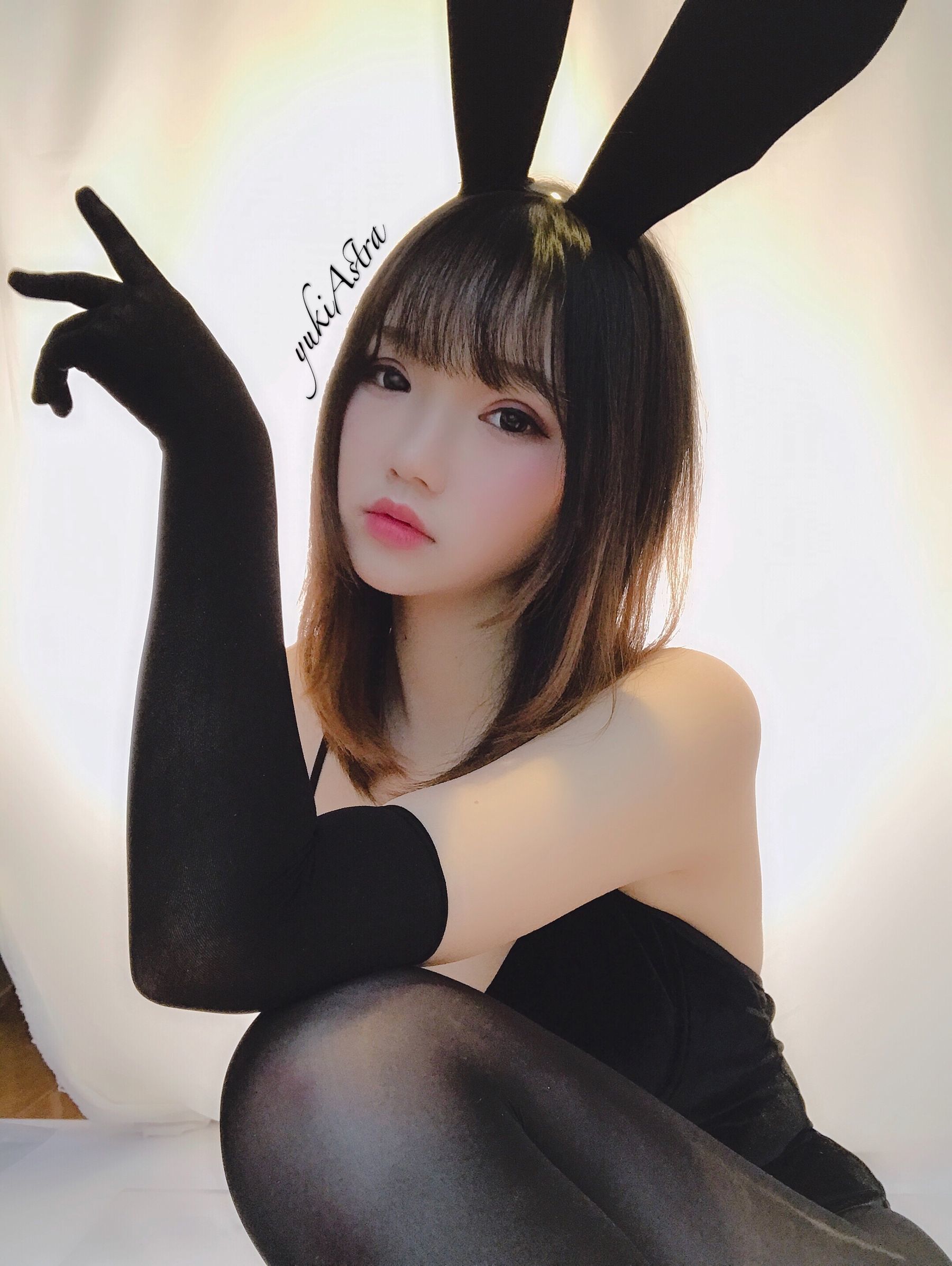 Anime blogger Xueqing Astra Bunny Girl